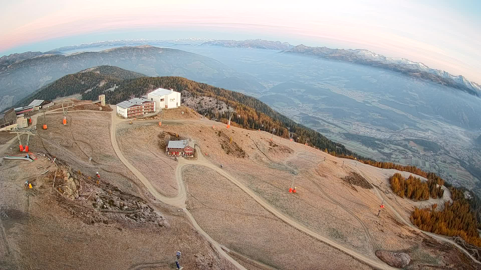 Skigebiet Kronplatz Gipfel | Blick auf Bruneck