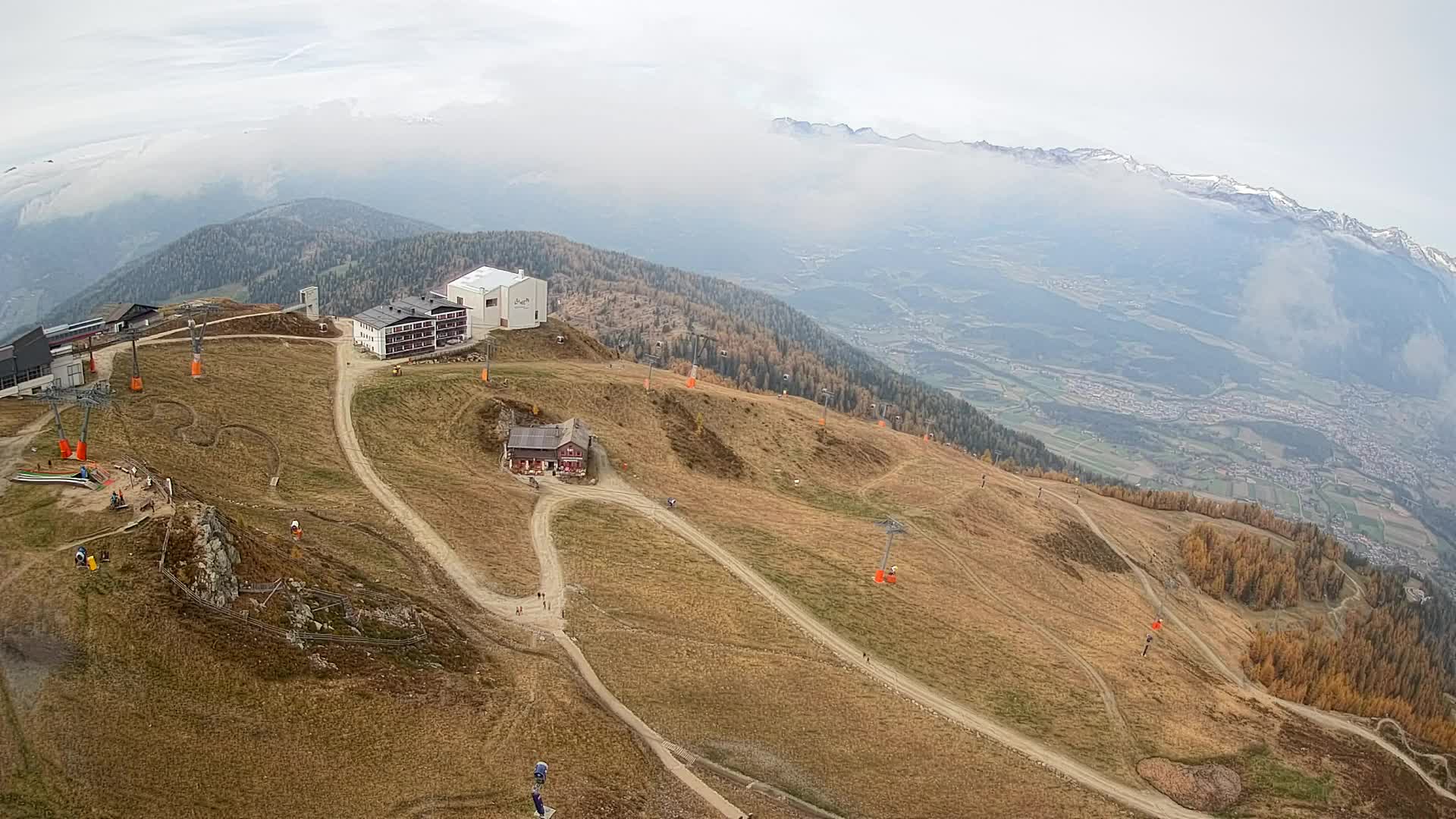 Skigebiet Kronplatz Gipfel | Blick auf Bruneck