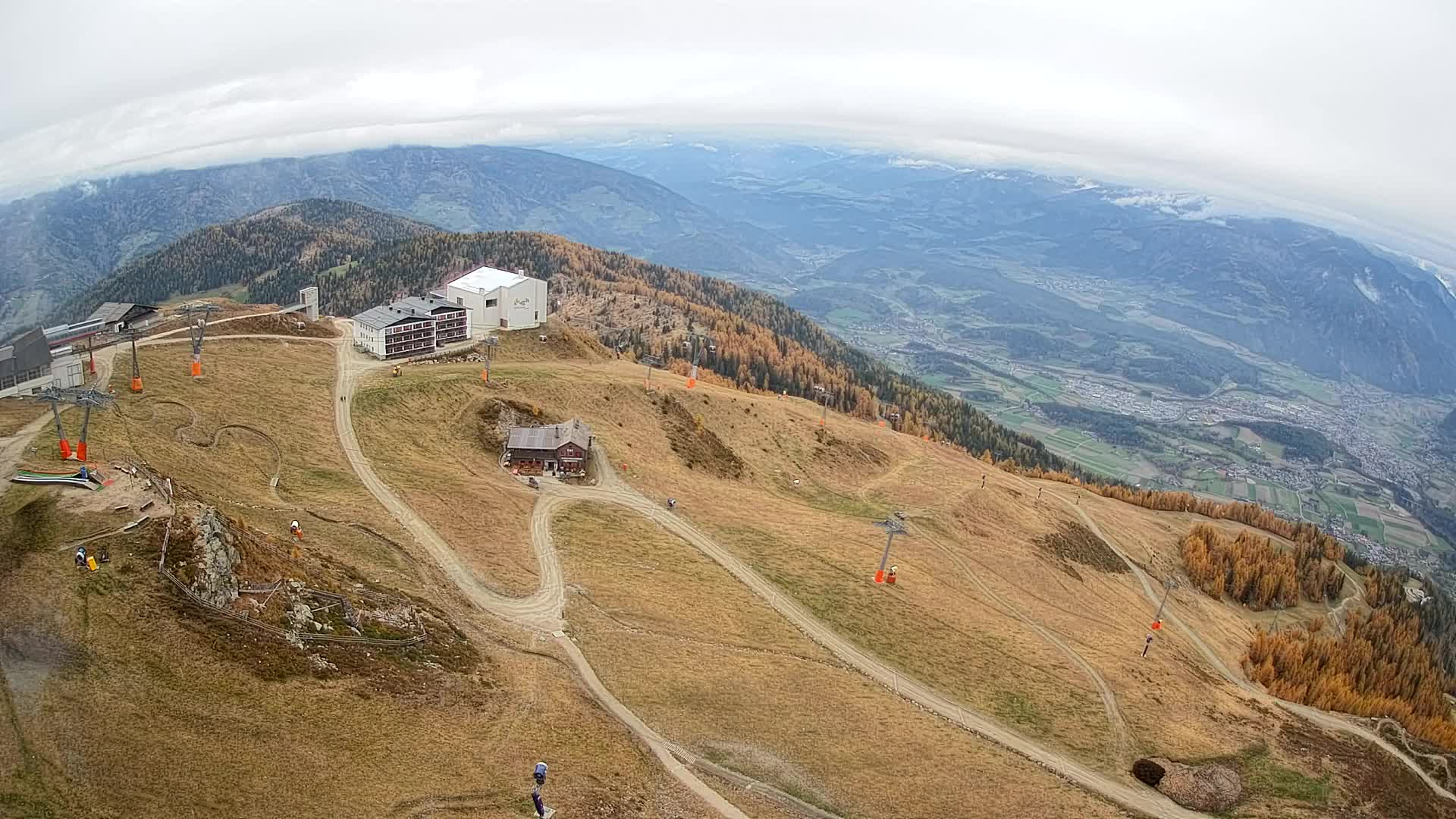 Stazione sciistica di Plan de Corones | vista su Brunico