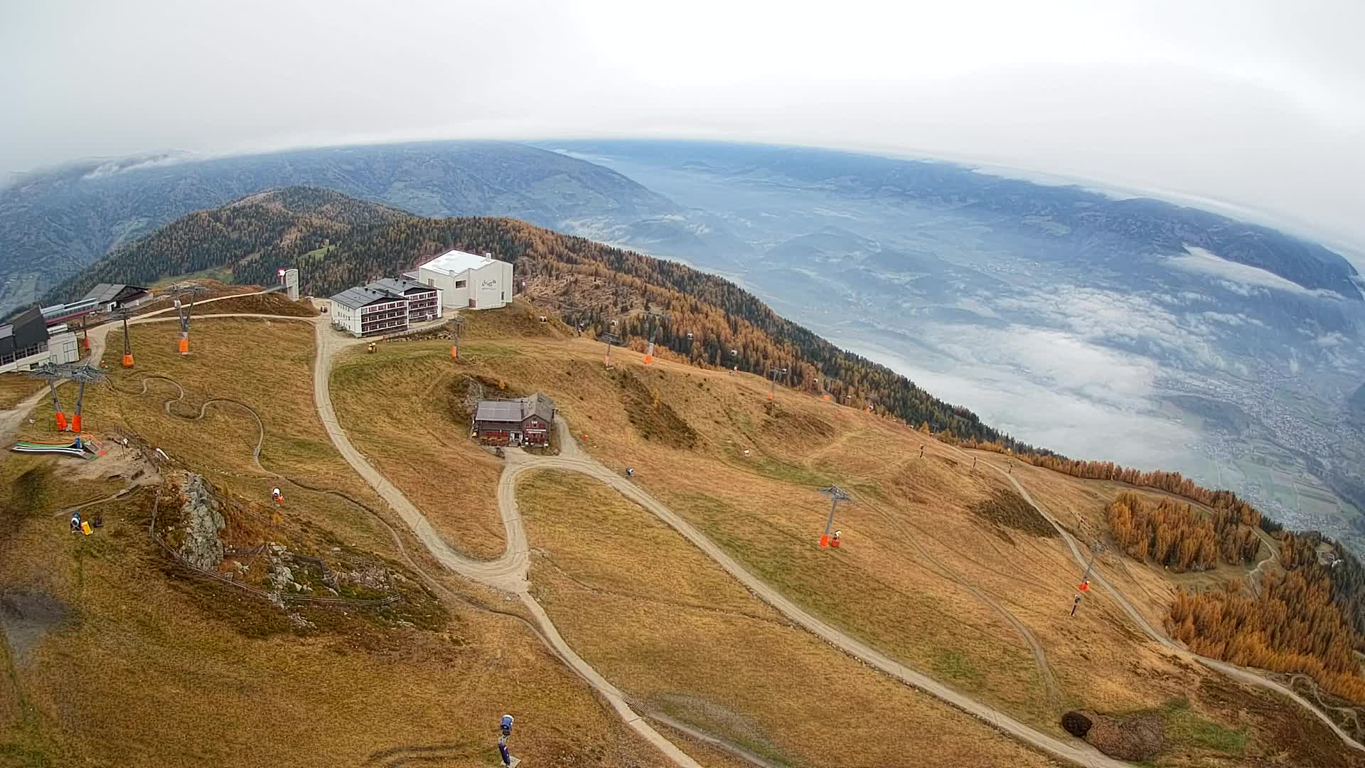 Skigebiet Kronplatz Gipfel | Blick auf Bruneck