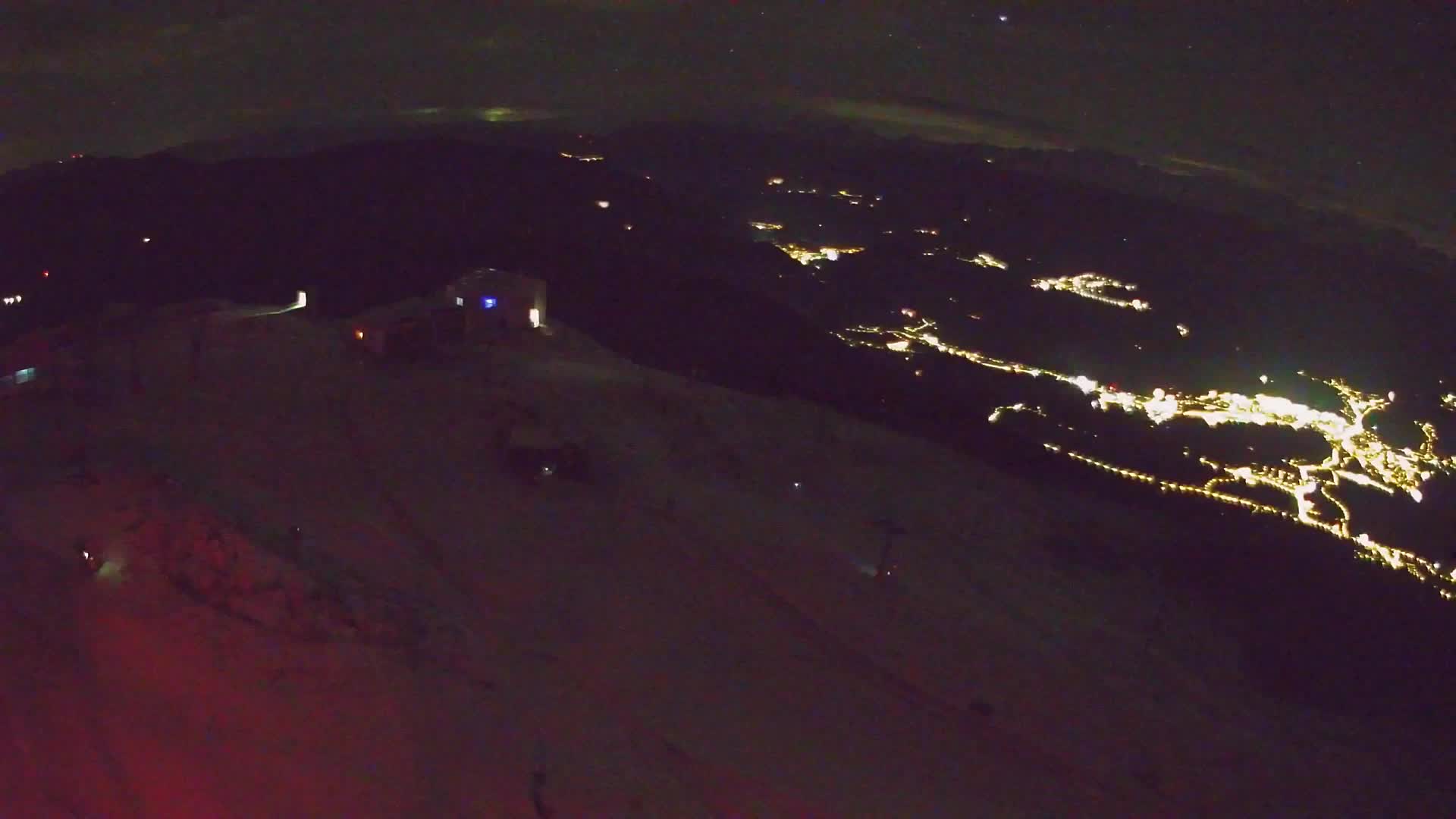 Cima estación de esquí Kronplatz | vista hacia Brunico