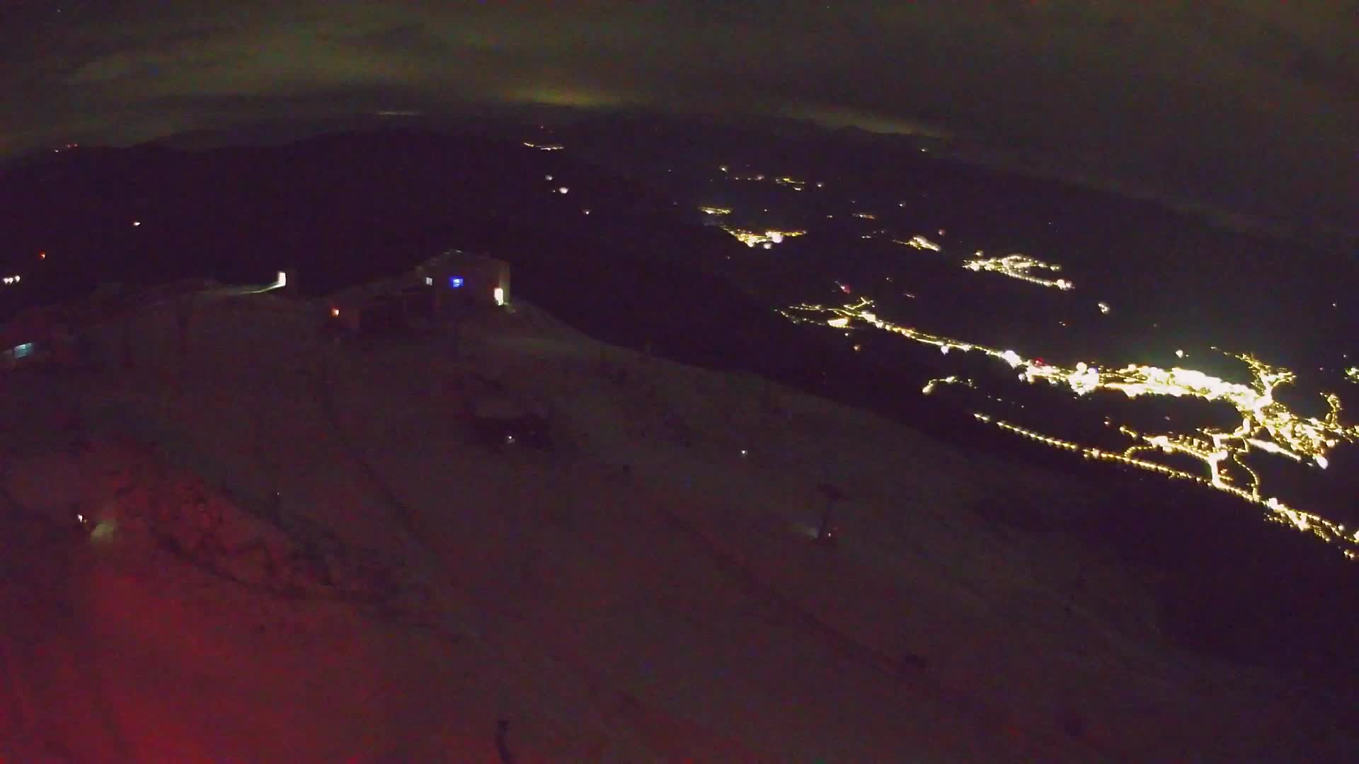 Cima estación de esquí Kronplatz | vista hacia Brunico