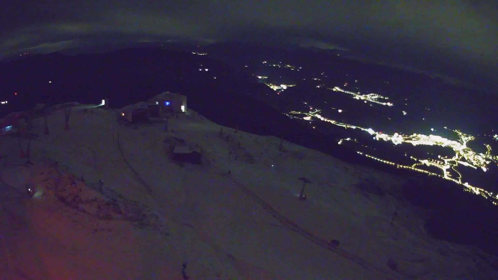 Kronplatz peak Ski resort | view to Bruneck