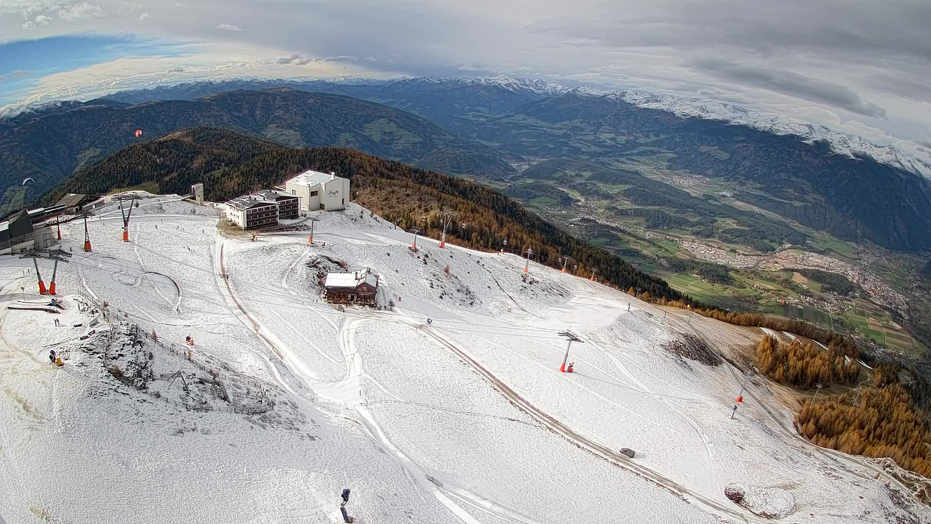 Stazione sciistica di Plan de Corones | vista su Brunico