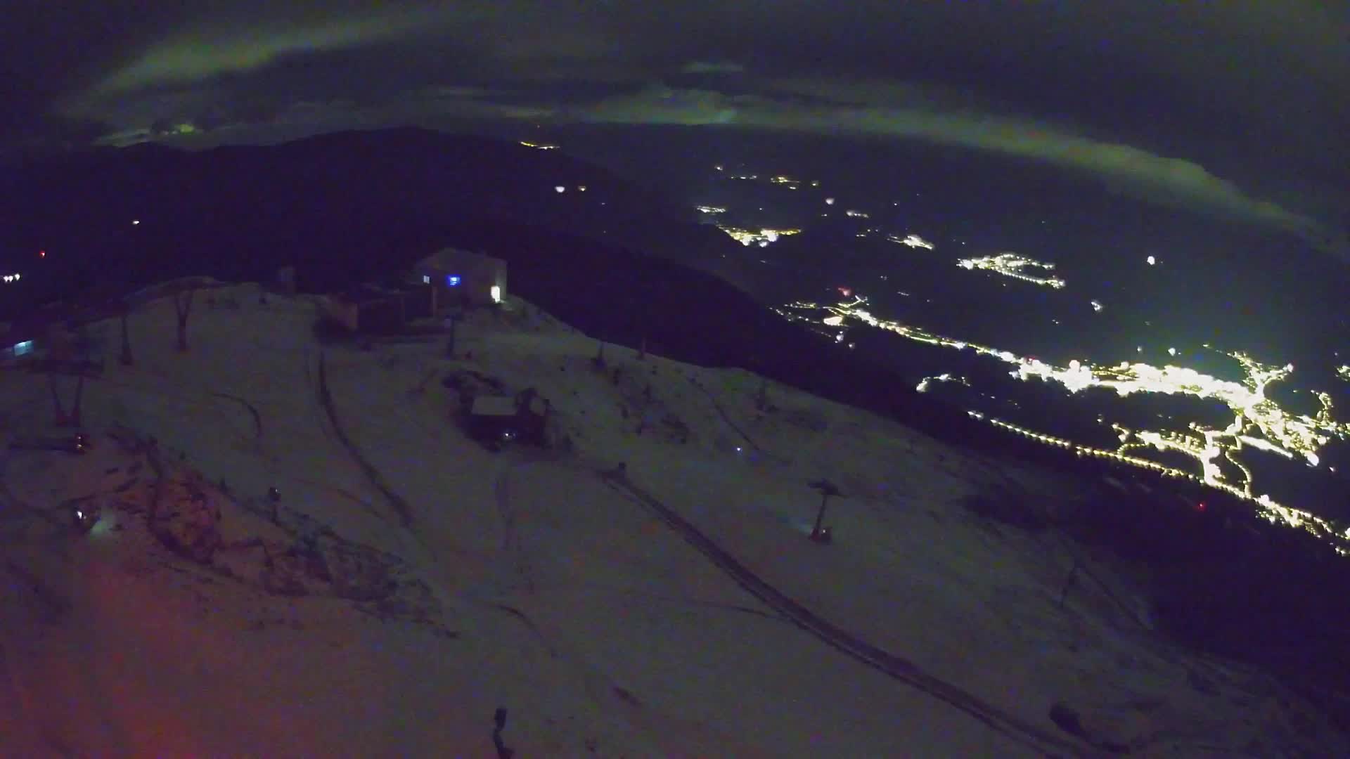 Kronplatz peak Ski resort | view to Bruneck