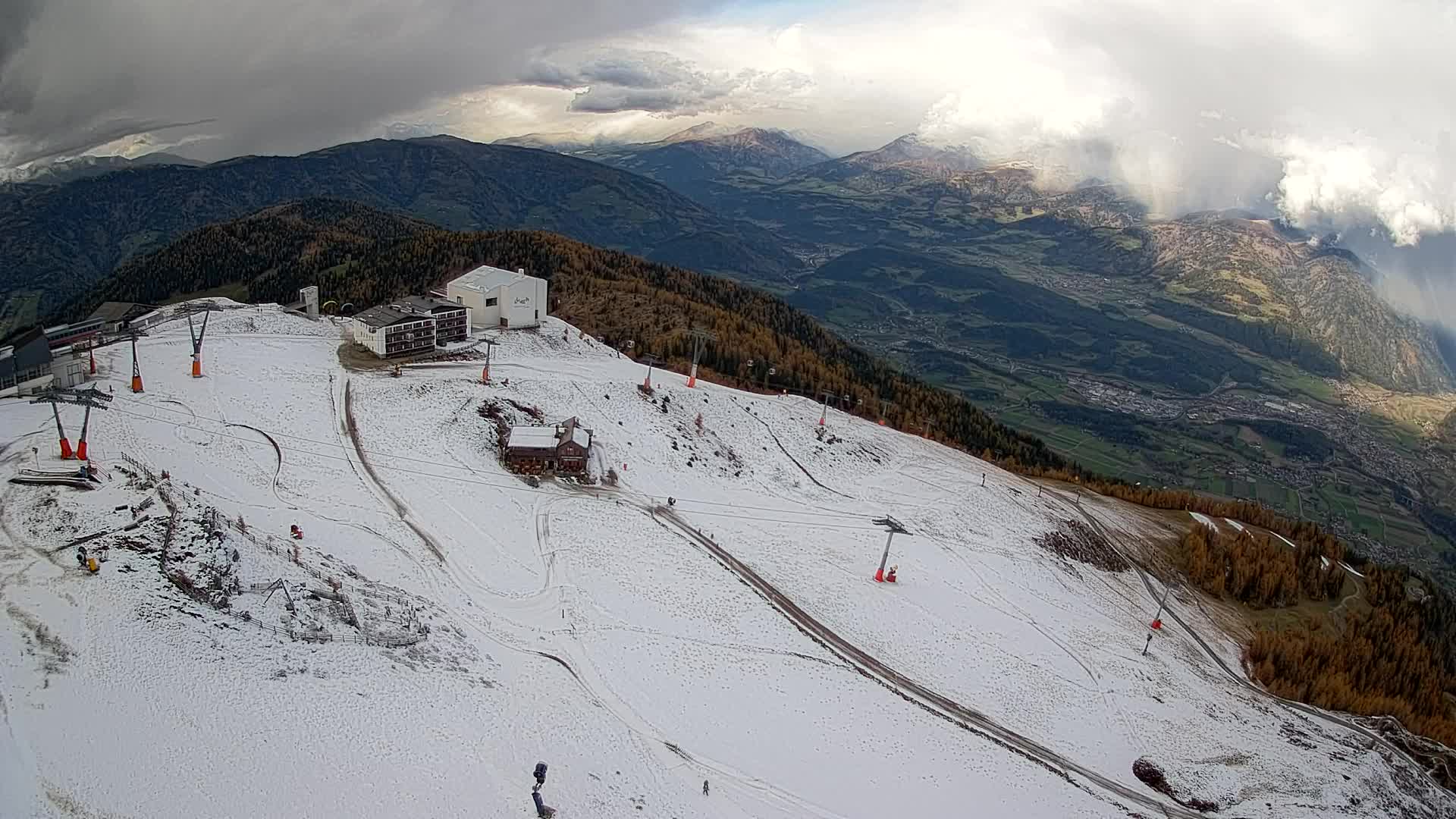 Skigebiet Kronplatz Gipfel | Blick auf Bruneck