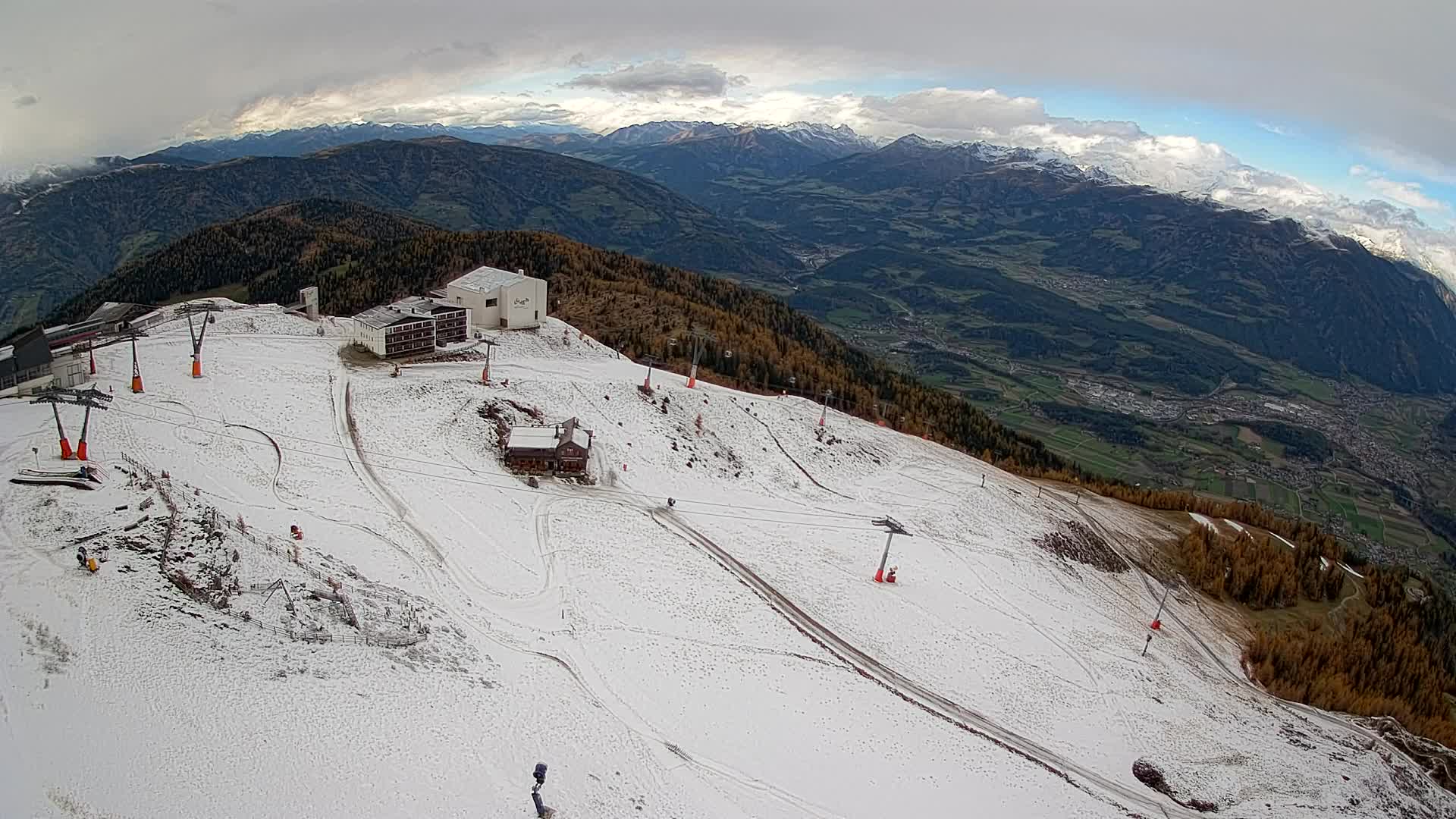 Skigebiet Kronplatz Gipfel | Blick auf Bruneck