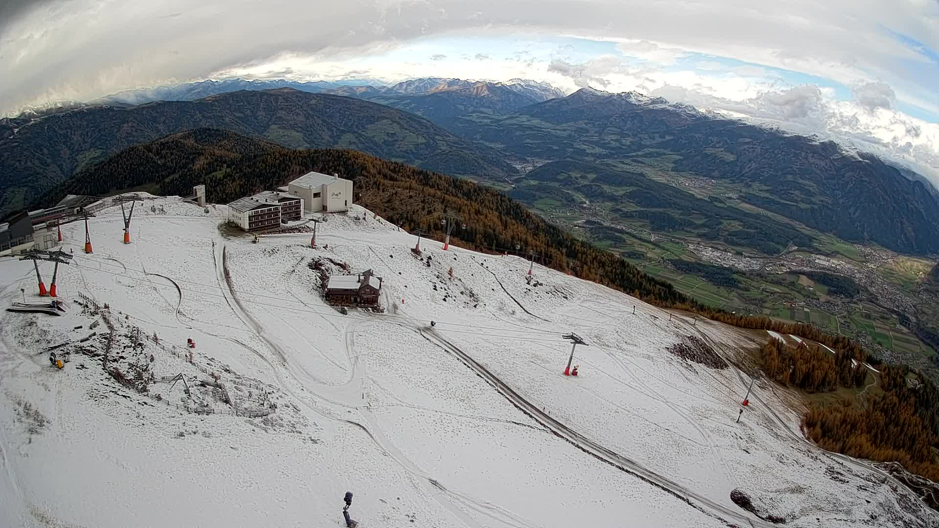 Skigebiet Kronplatz Gipfel | Blick auf Bruneck