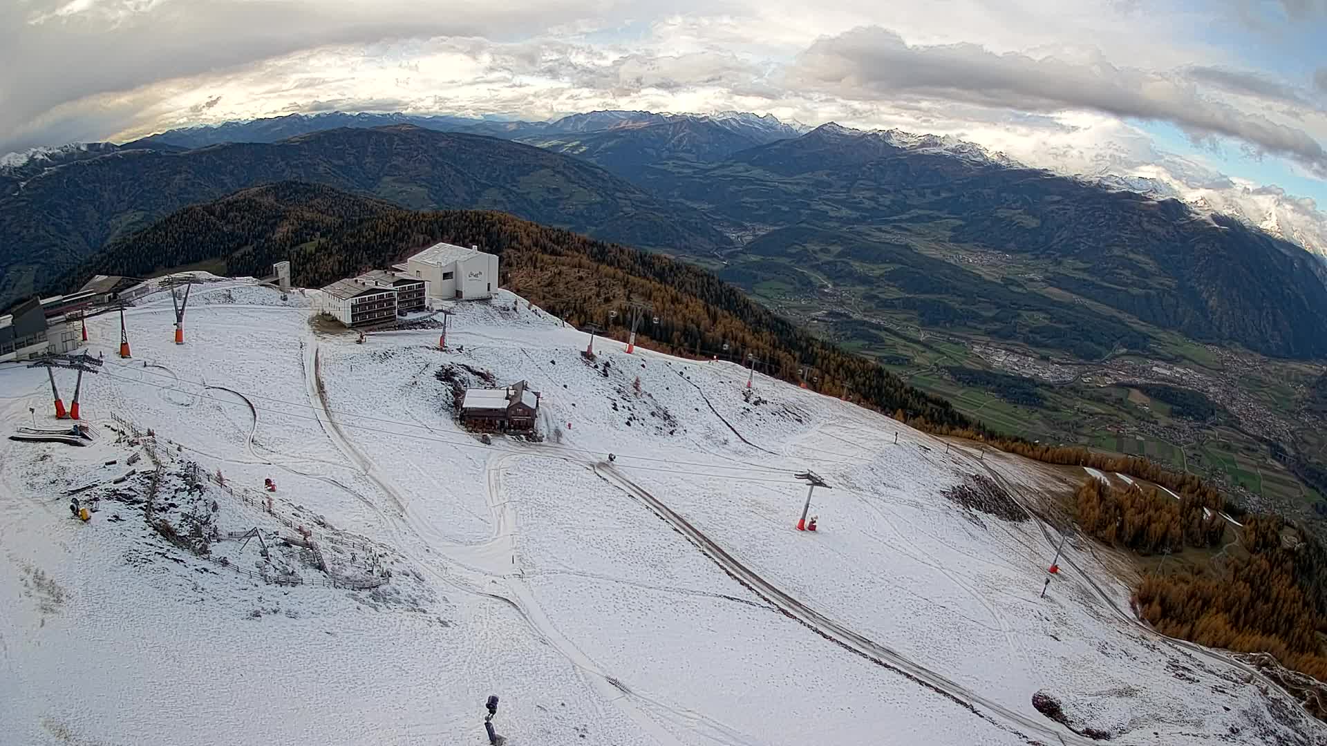 Station de ski Kronplatz sommet | vue sur Brunico