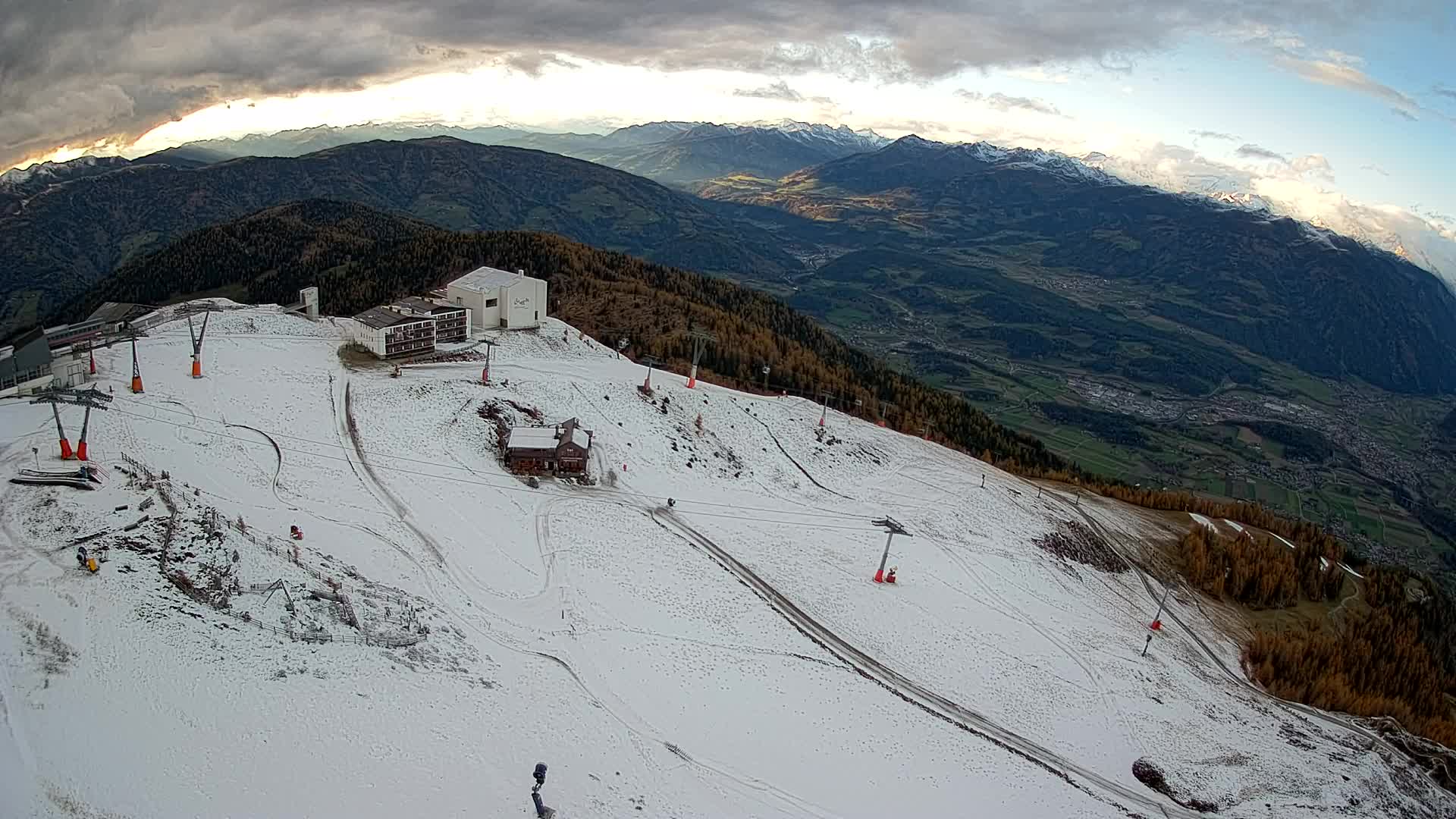 Smučišče Kronplatz – vrh | pogled na Bruneck