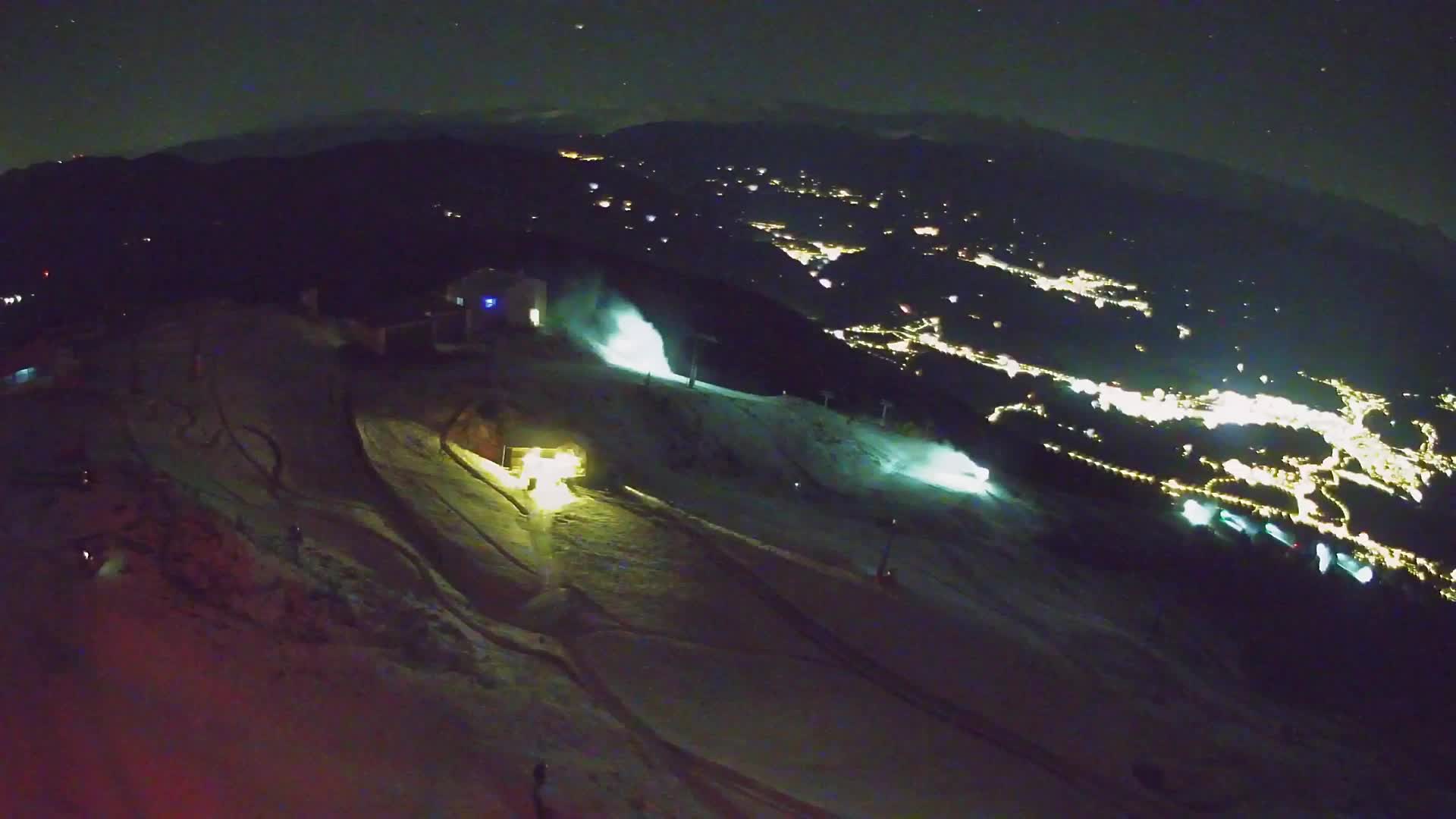 Kronplatz peak Ski resort | view to Bruneck