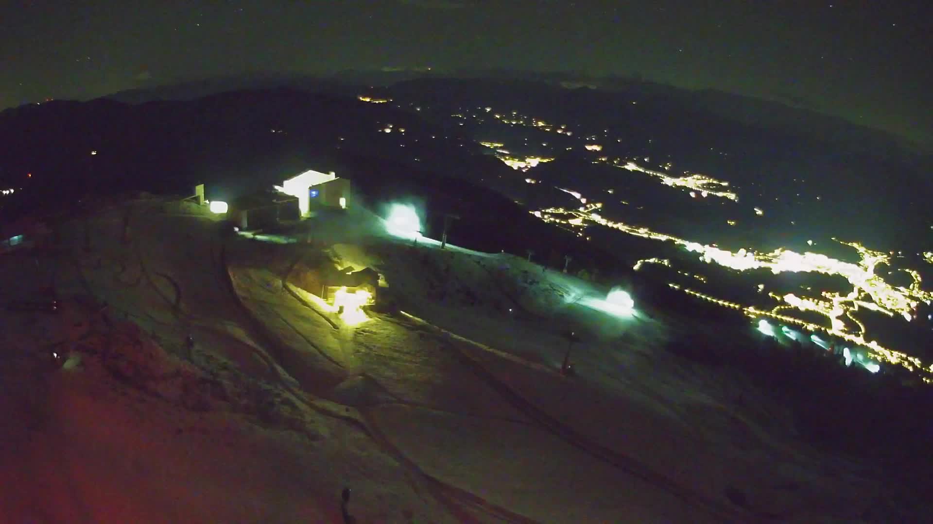 Cima estación de esquí Kronplatz | vista hacia Brunico
