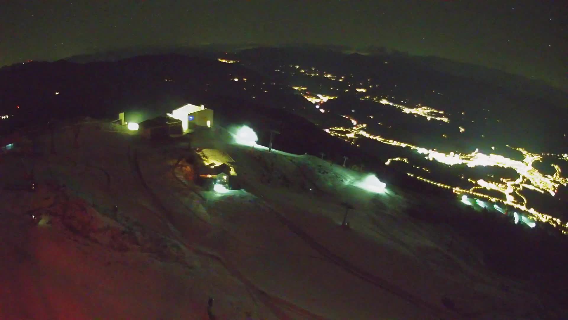 Cima estación de esquí Kronplatz | vista hacia Brunico