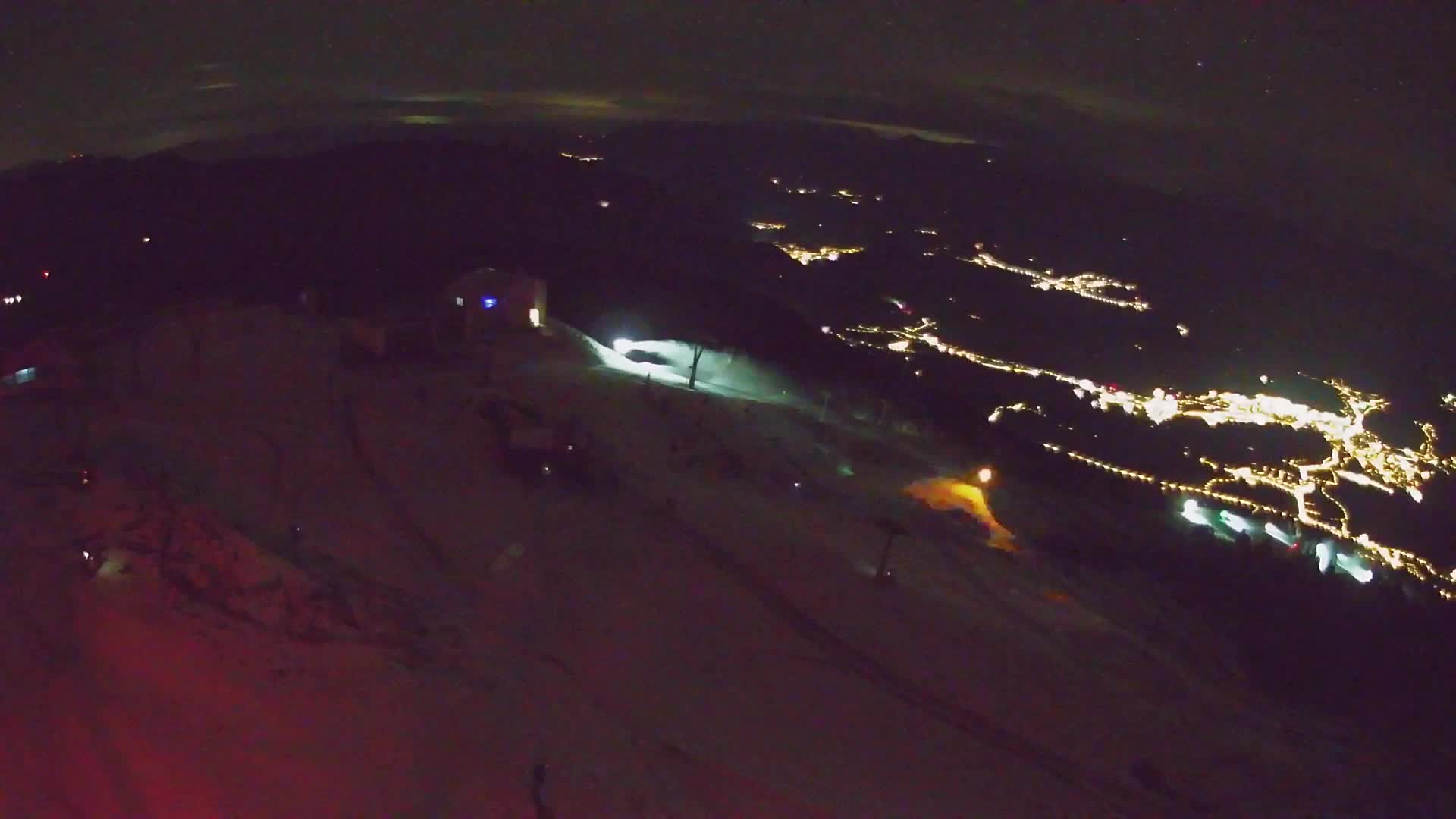 Cima estación de esquí Kronplatz | vista hacia Brunico