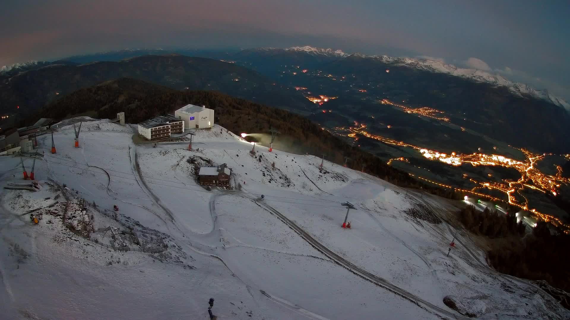 Station de ski Kronplatz sommet | vue sur Brunico