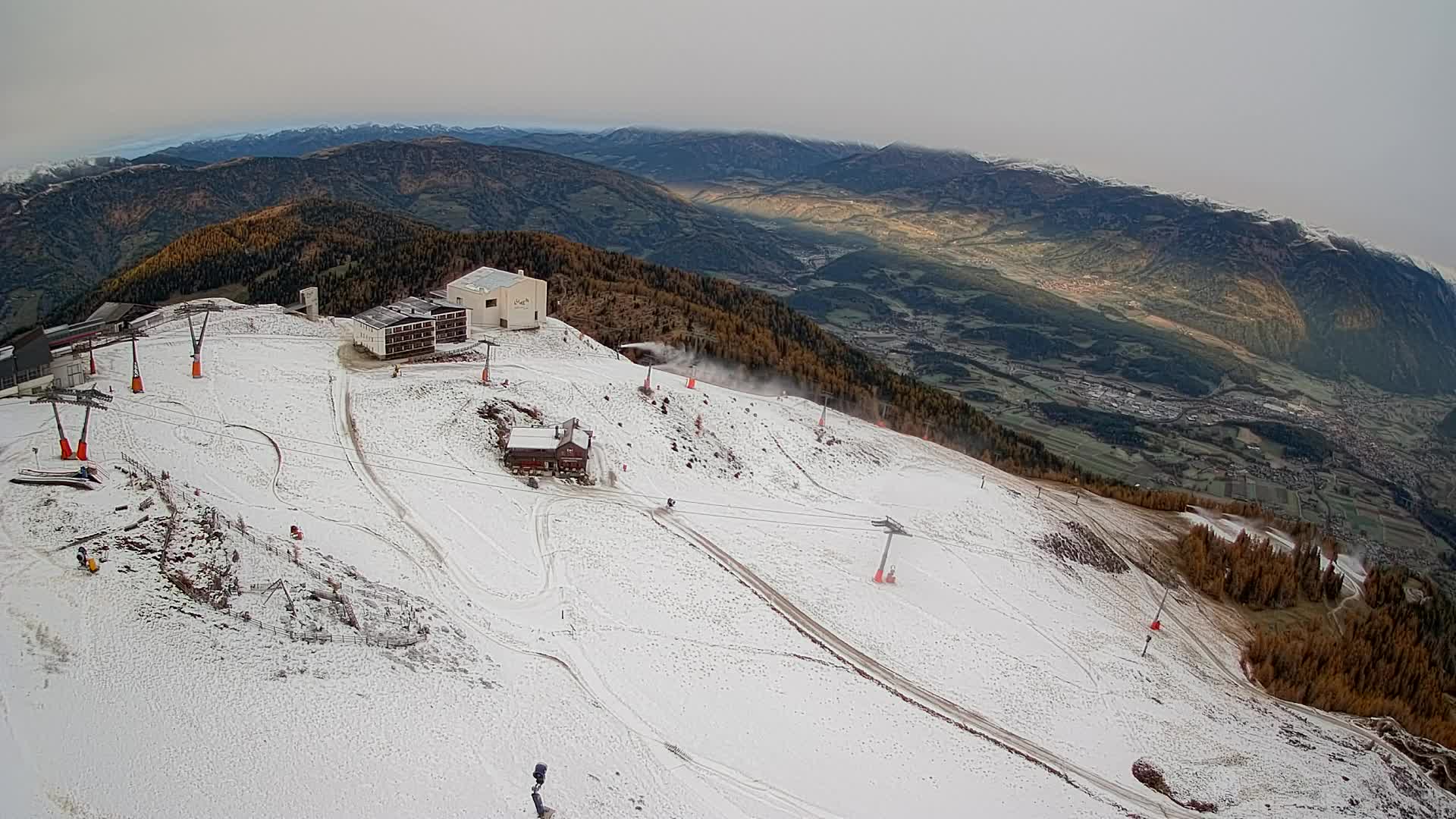 Station de ski Kronplatz sommet | vue sur Brunico