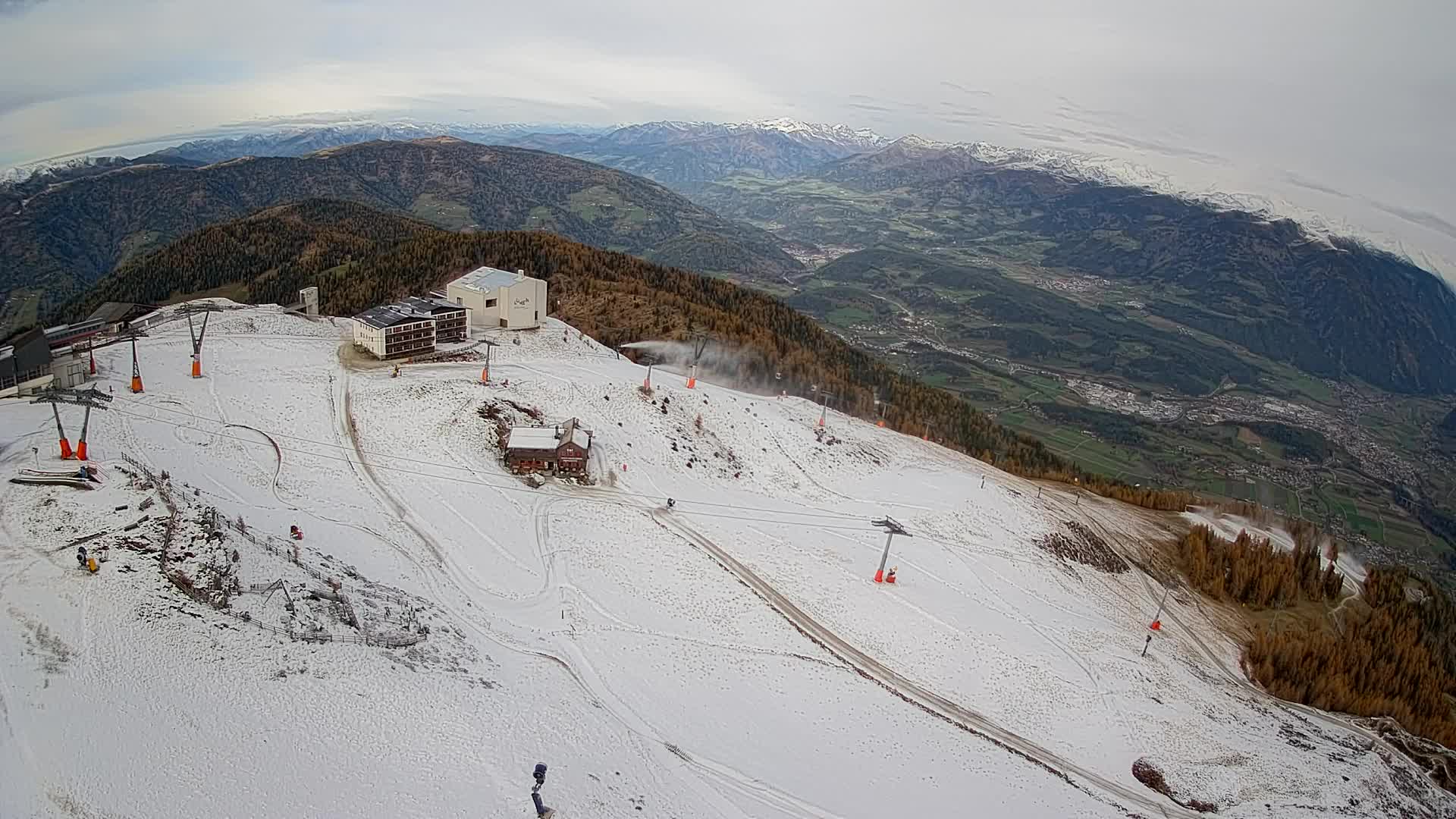 Skigebiet Kronplatz Gipfel | Blick auf Bruneck