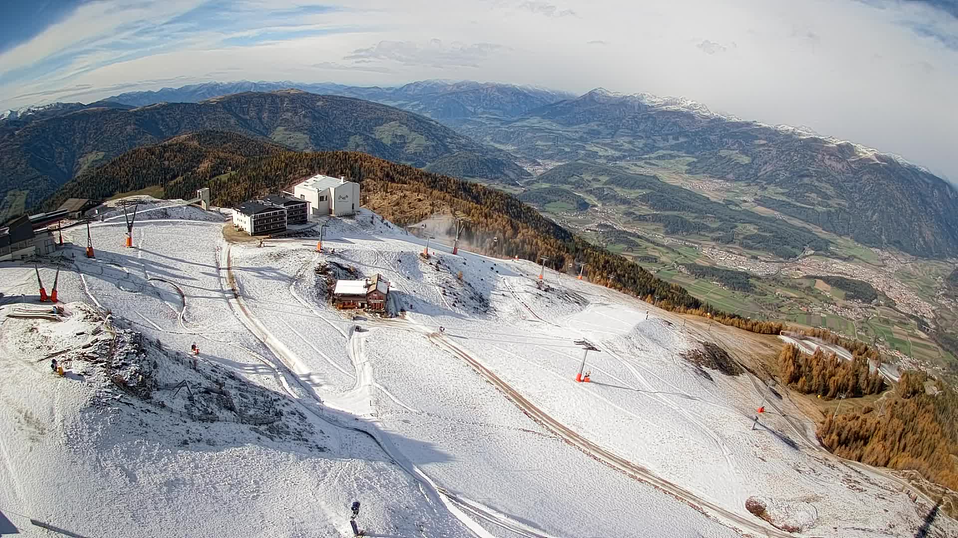 Skigebiet Kronplatz Gipfel | Blick auf Bruneck