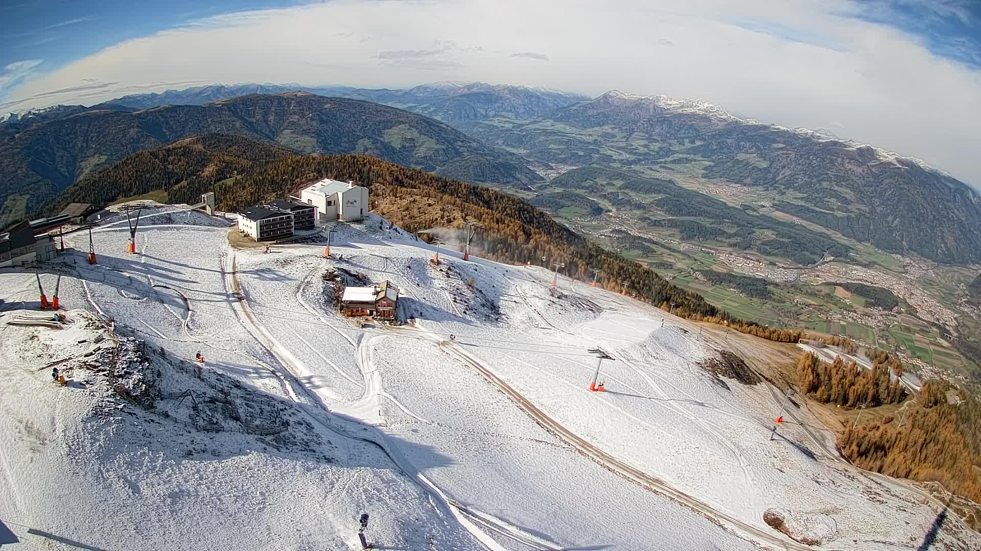 Skigebiet Kronplatz Gipfel | Blick auf Bruneck