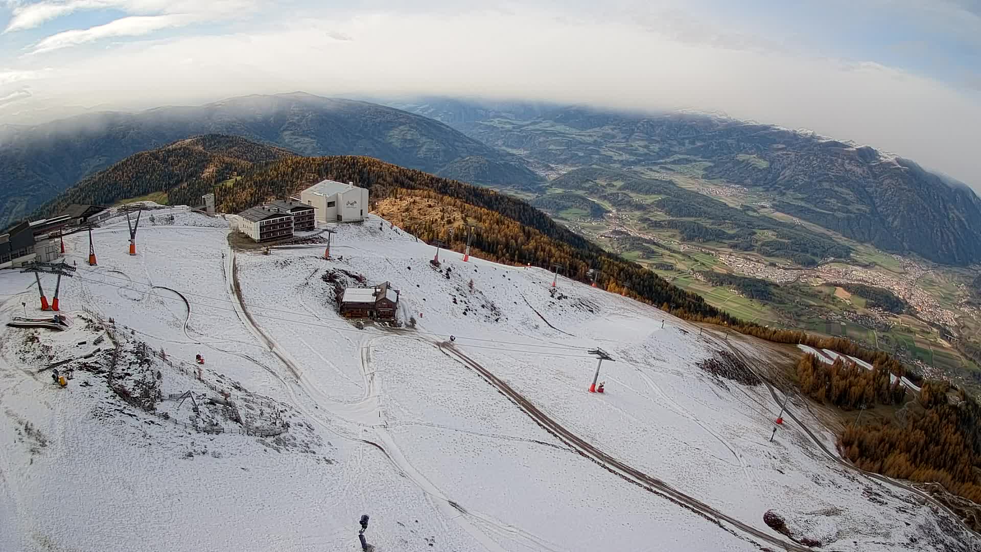 Skigebiet Kronplatz Gipfel | Blick auf Bruneck