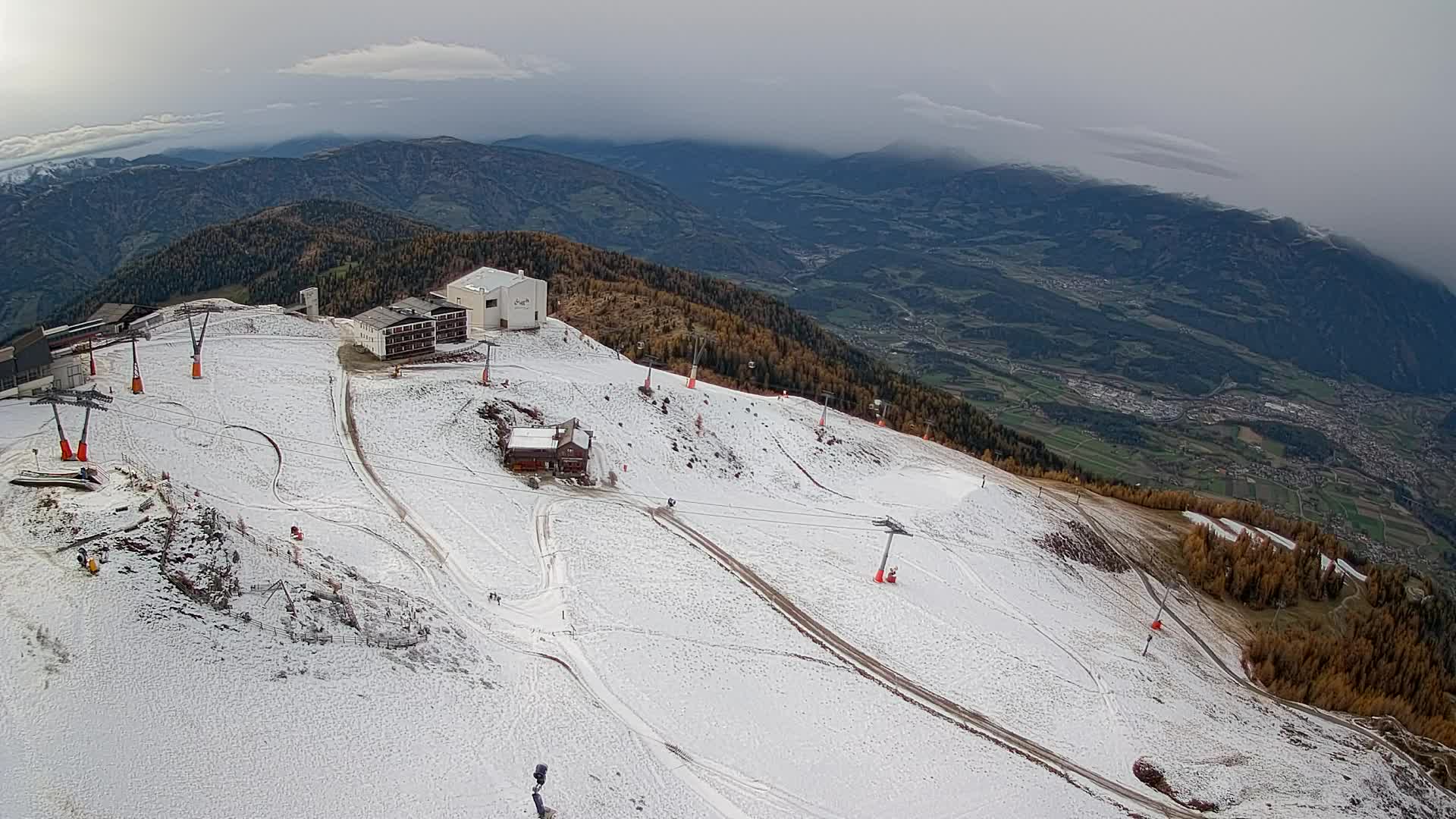 Skigebiet Kronplatz Gipfel | Blick auf Bruneck