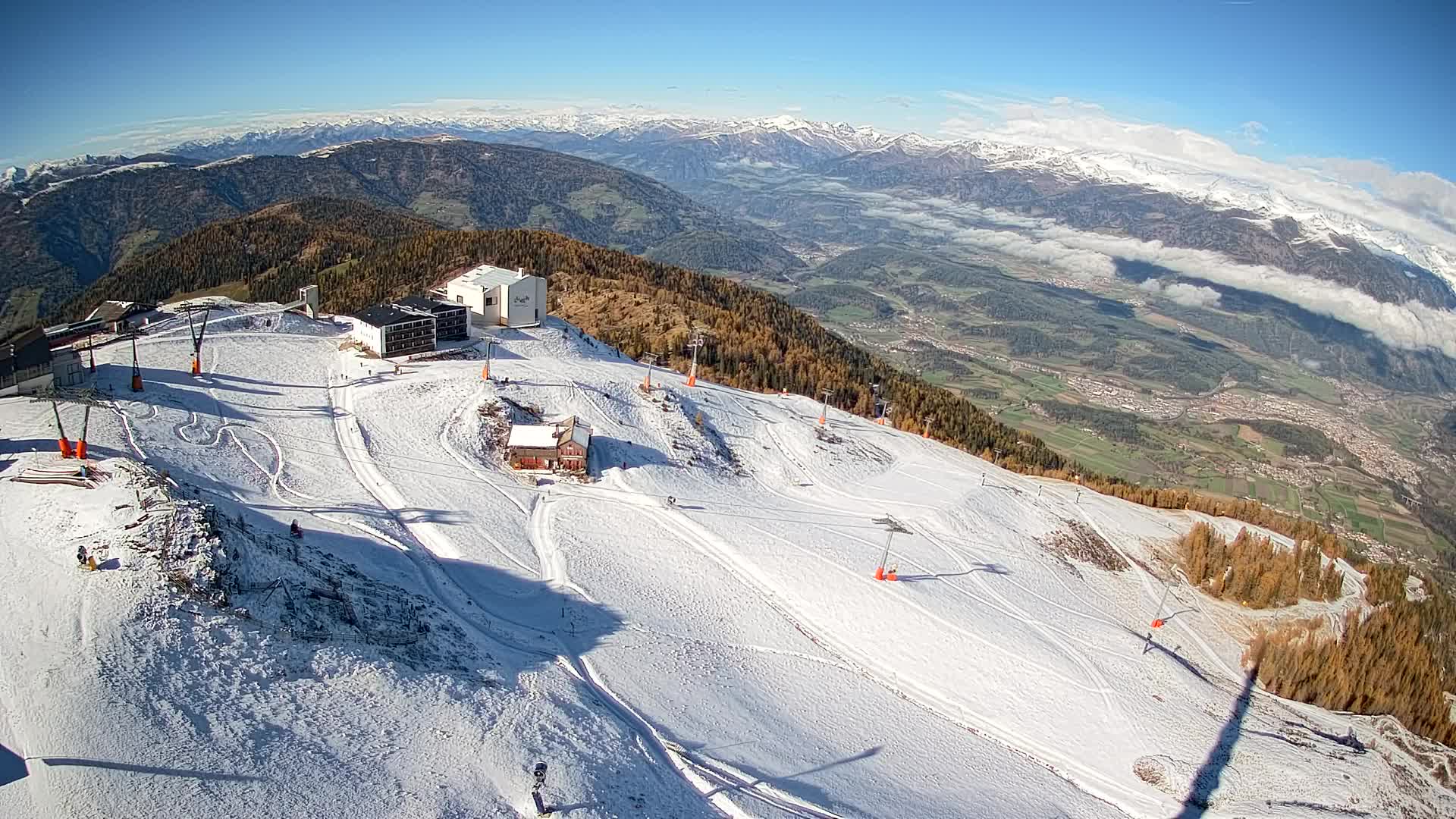 Skigebiet Kronplatz Gipfel | Blick auf Bruneck
