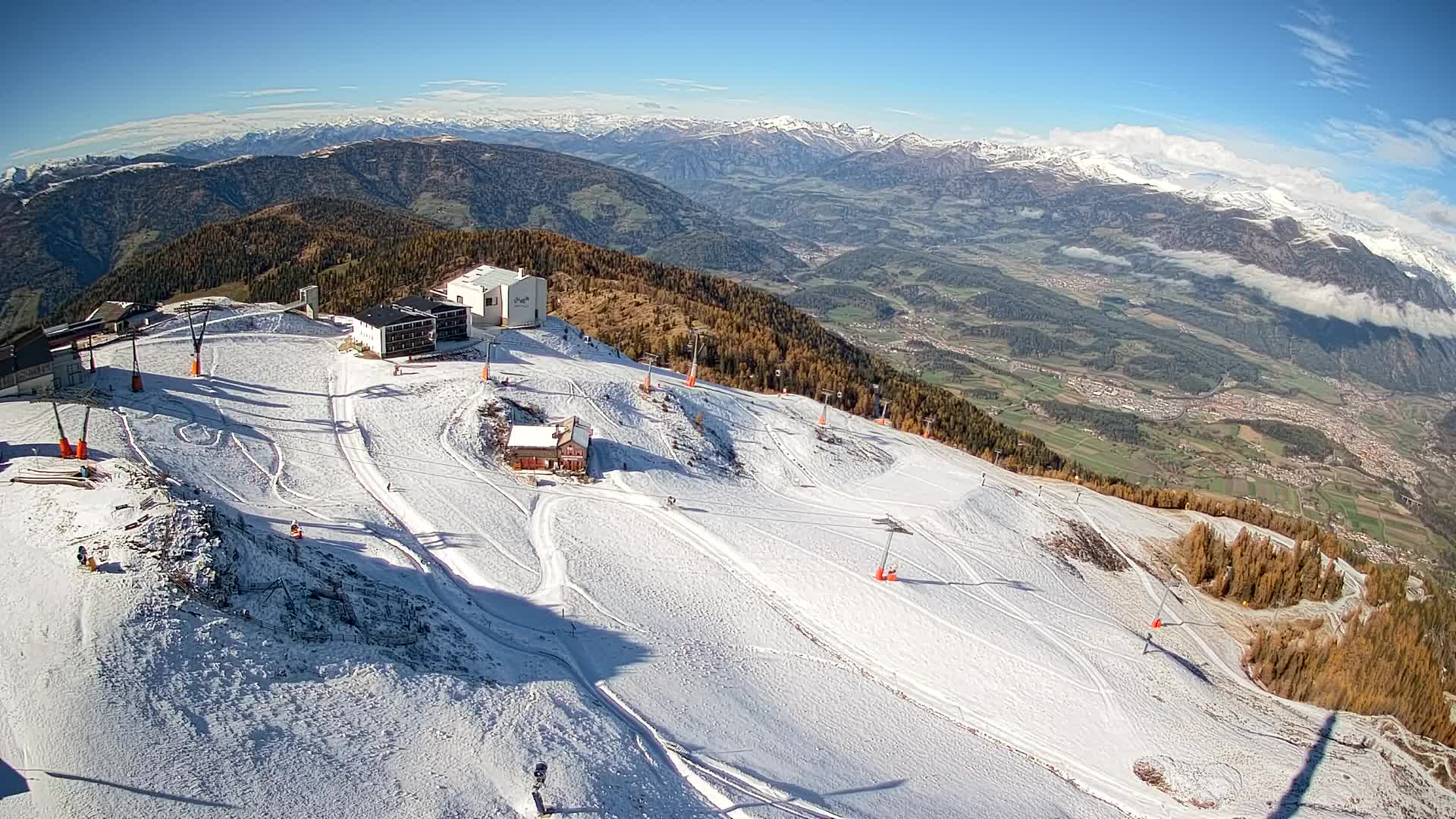 Skigebiet Kronplatz Gipfel | Blick auf Bruneck