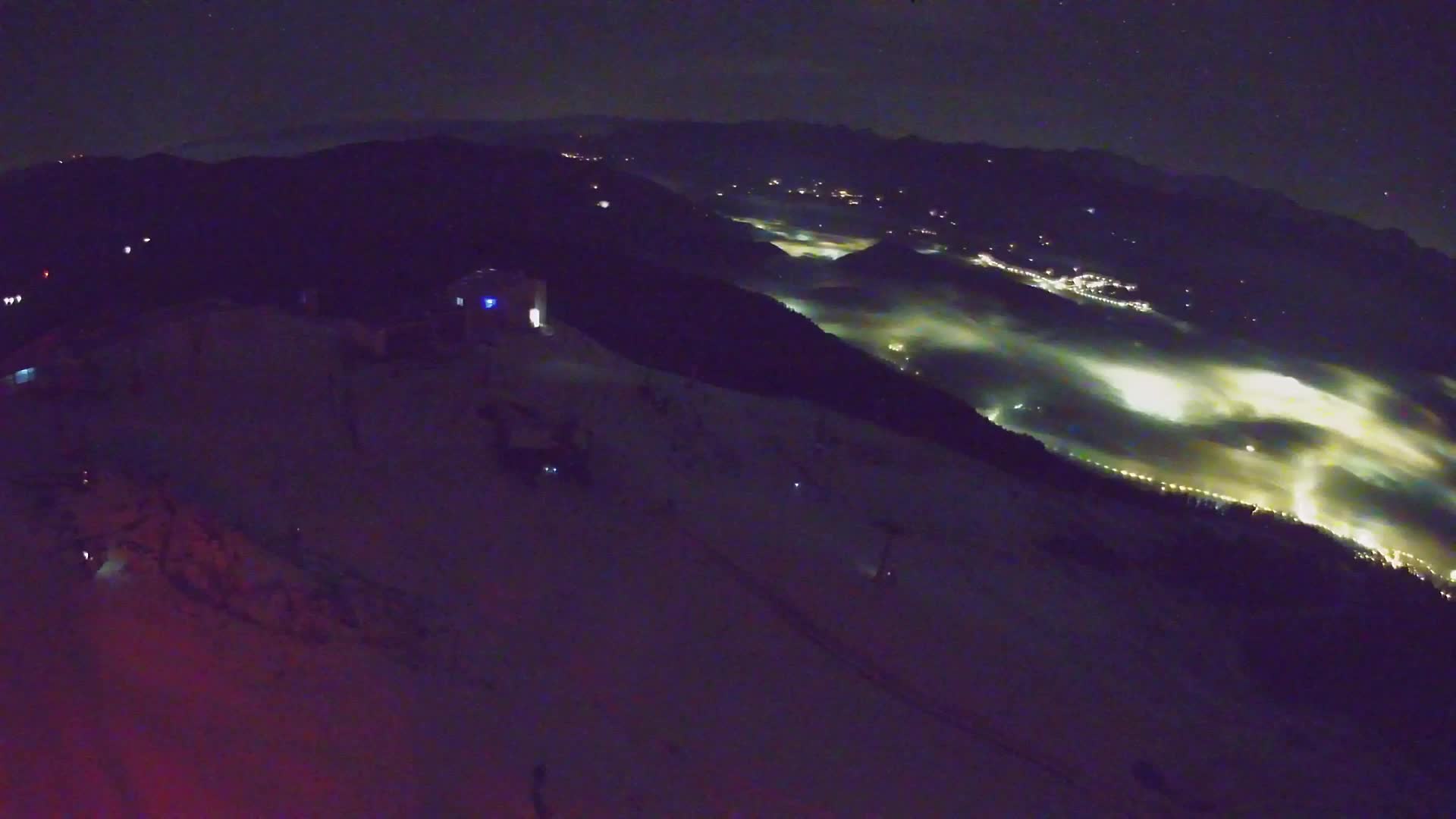 Cima estación de esquí Kronplatz | vista hacia Brunico