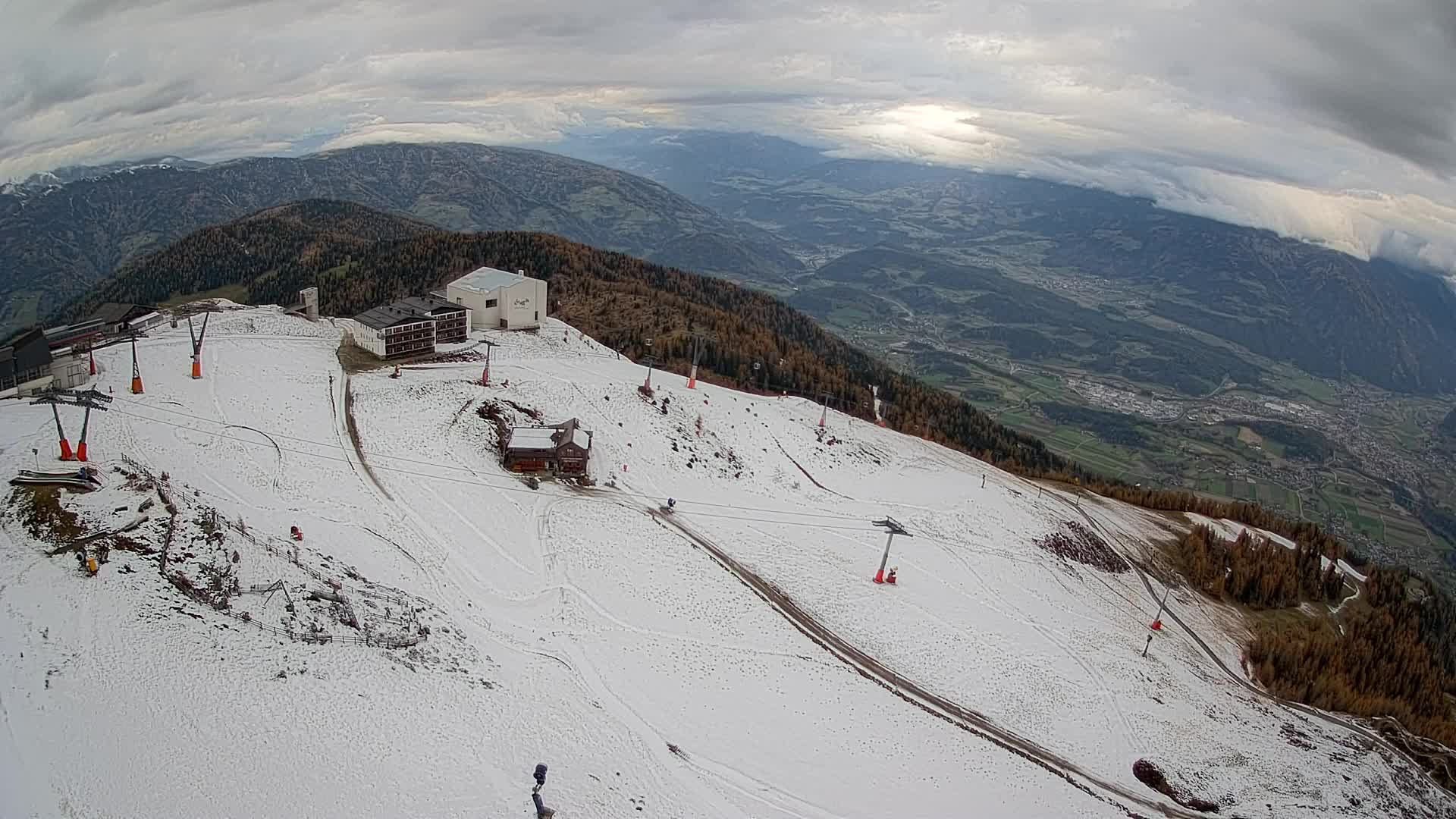 Station de ski Kronplatz sommet | vue sur Brunico