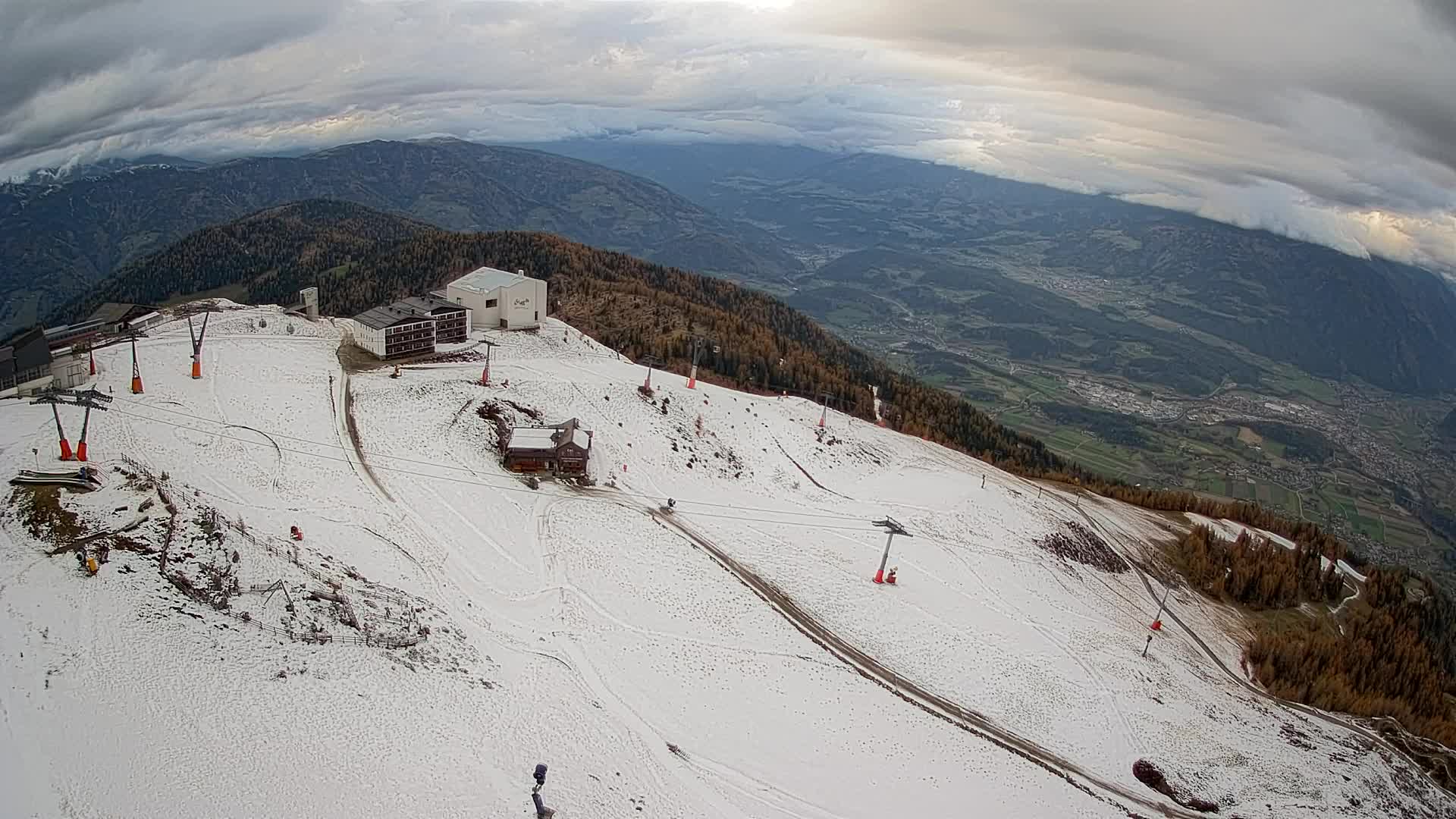 Station de ski Kronplatz sommet | vue sur Brunico