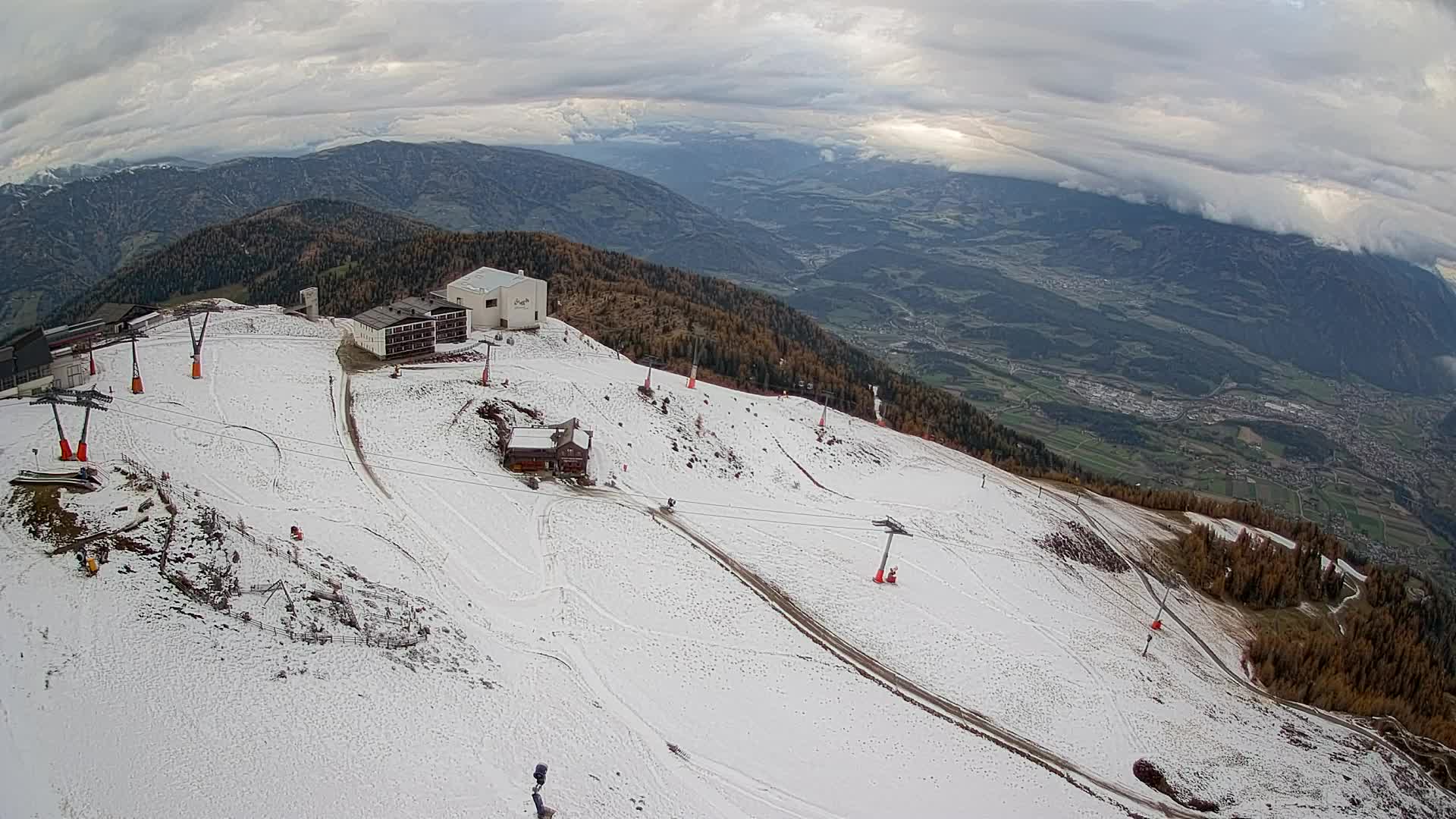 Station de ski Kronplatz sommet | vue sur Brunico