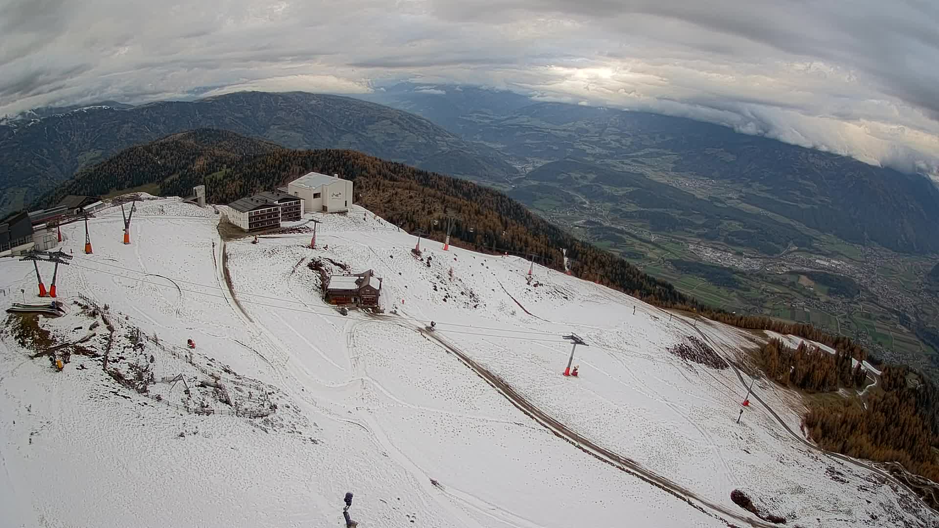 Skigebiet Kronplatz Gipfel | Blick auf Bruneck