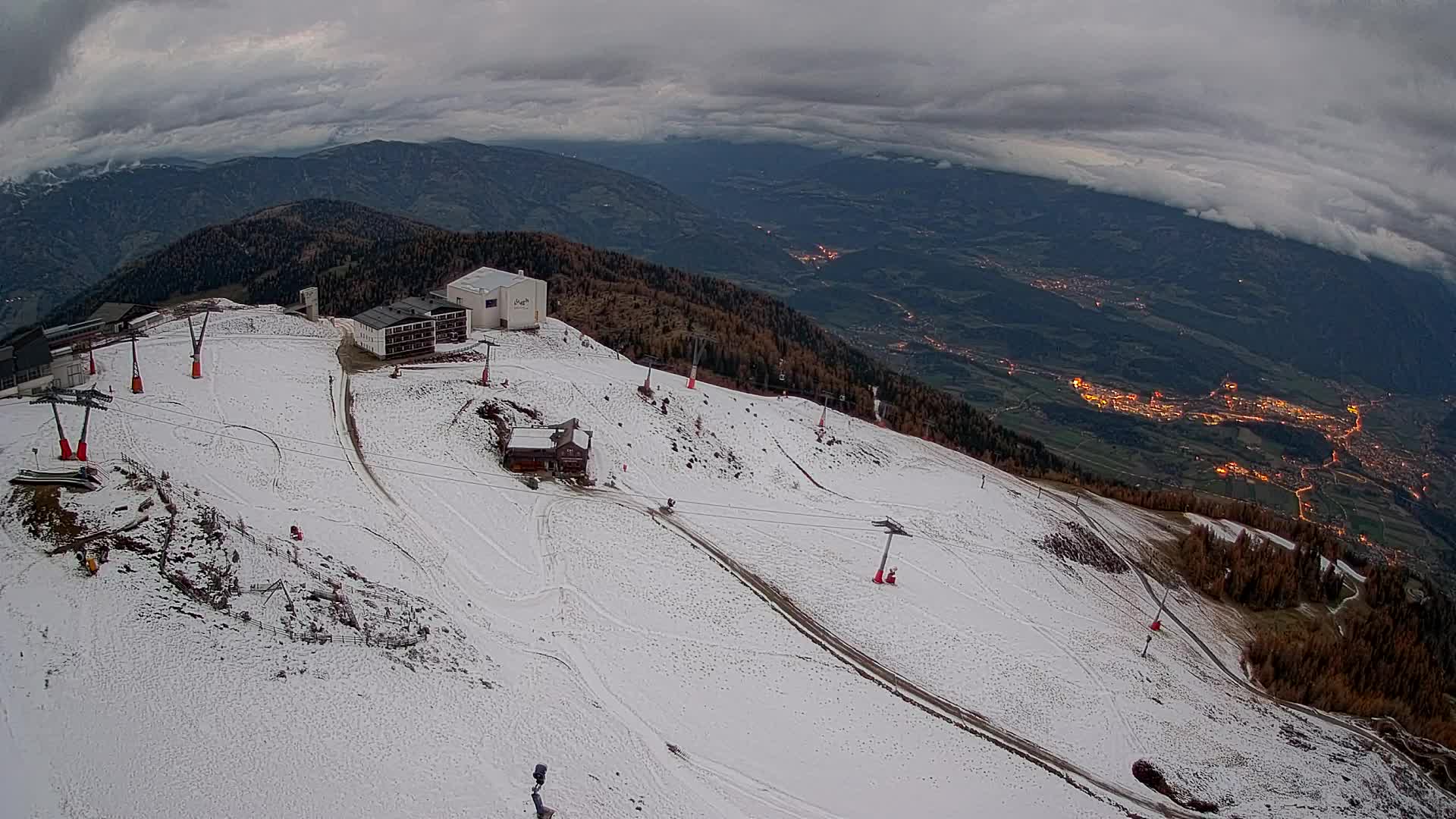 Station de ski Kronplatz sommet | vue sur Brunico