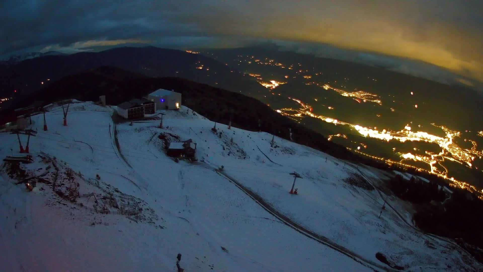 Stazione sciistica di Plan de Corones | vista su Brunico