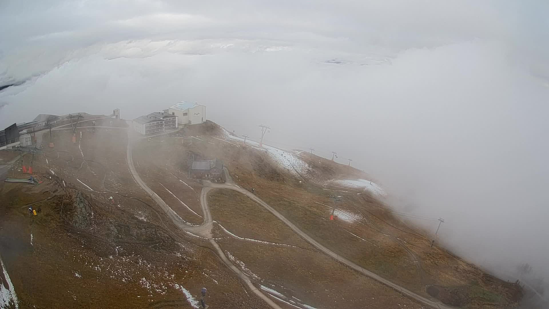 Cima estación de esquí Kronplatz | vista hacia Brunico