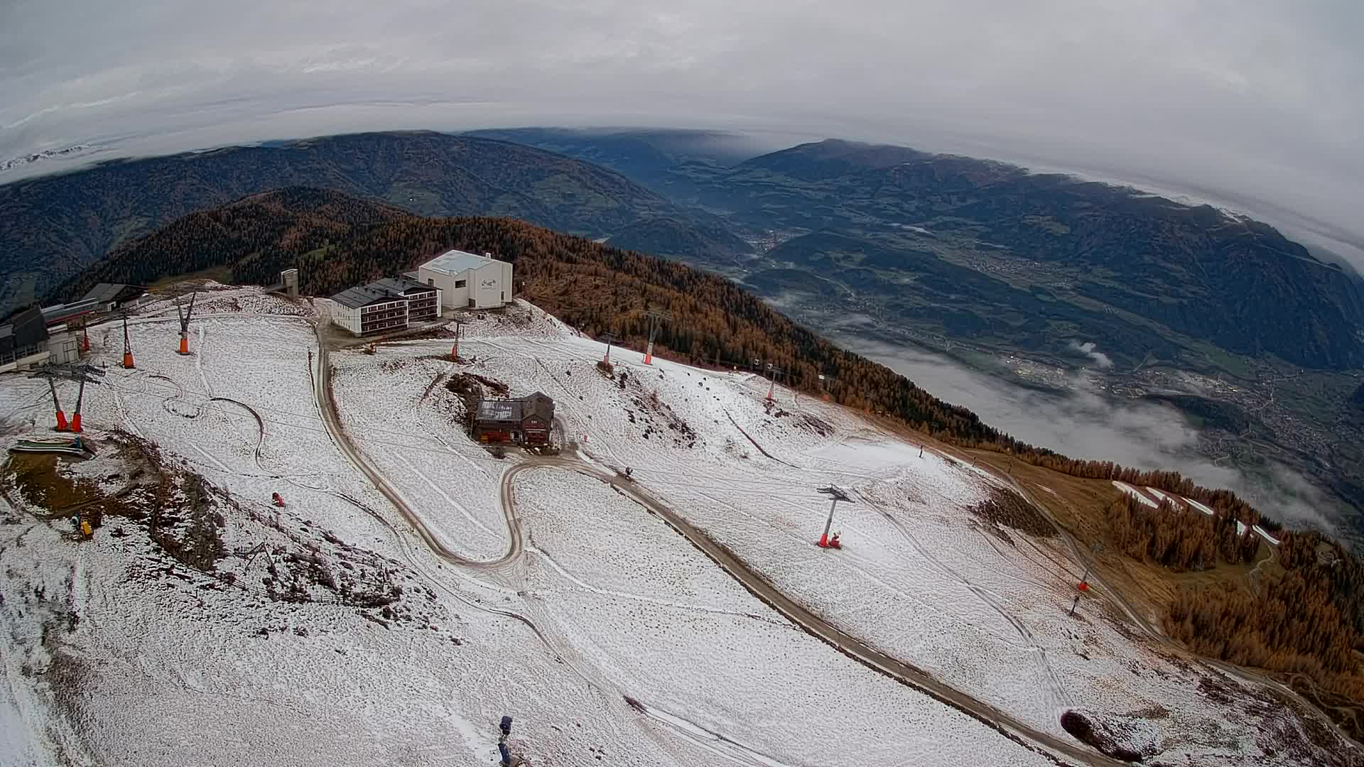 Skigebiet Kronplatz Gipfel | Blick auf Bruneck