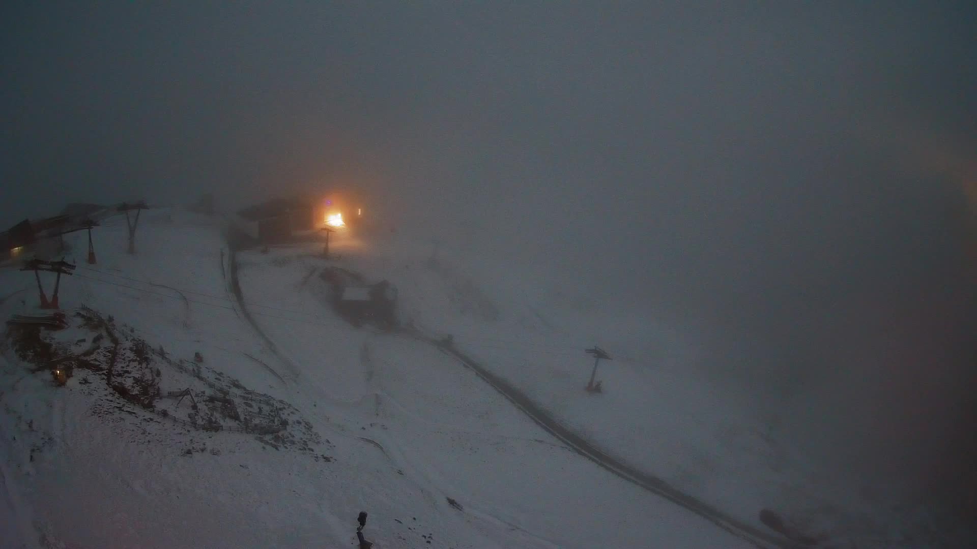 Cima estación de esquí Kronplatz | vista hacia Brunico