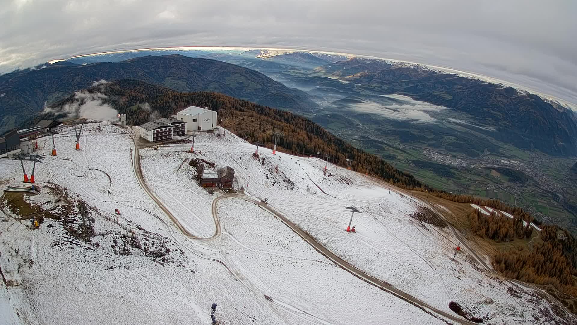 Skigebiet Kronplatz Gipfel | Blick auf Bruneck