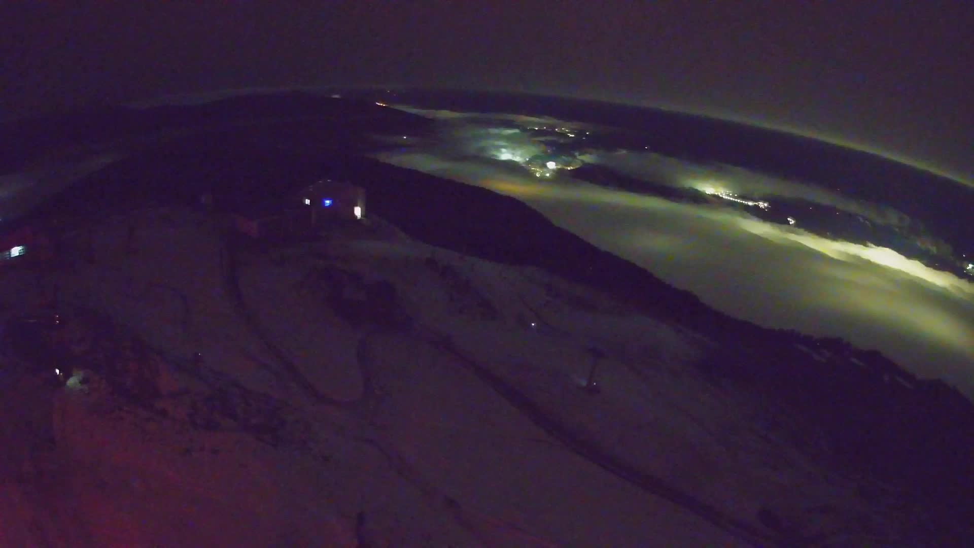 Cima estación de esquí Kronplatz | vista hacia Brunico