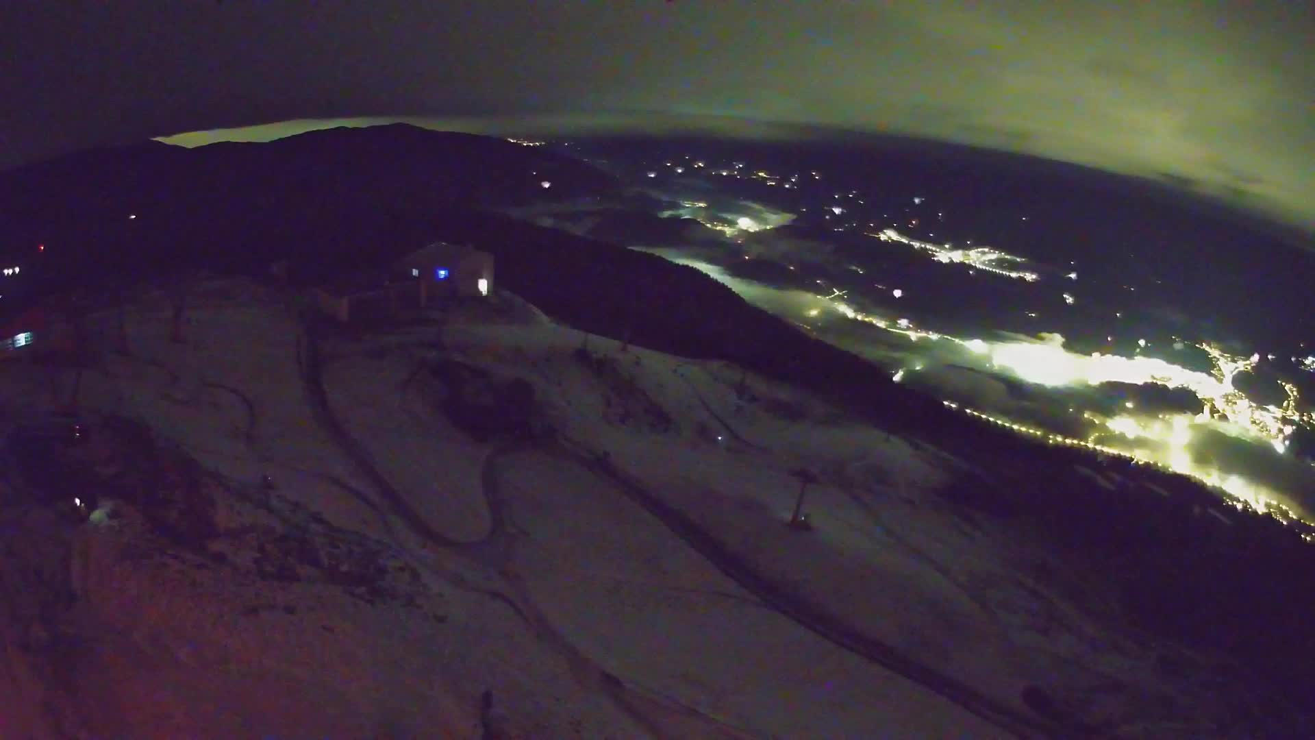 Stazione sciistica di Plan de Corones | vista su Brunico