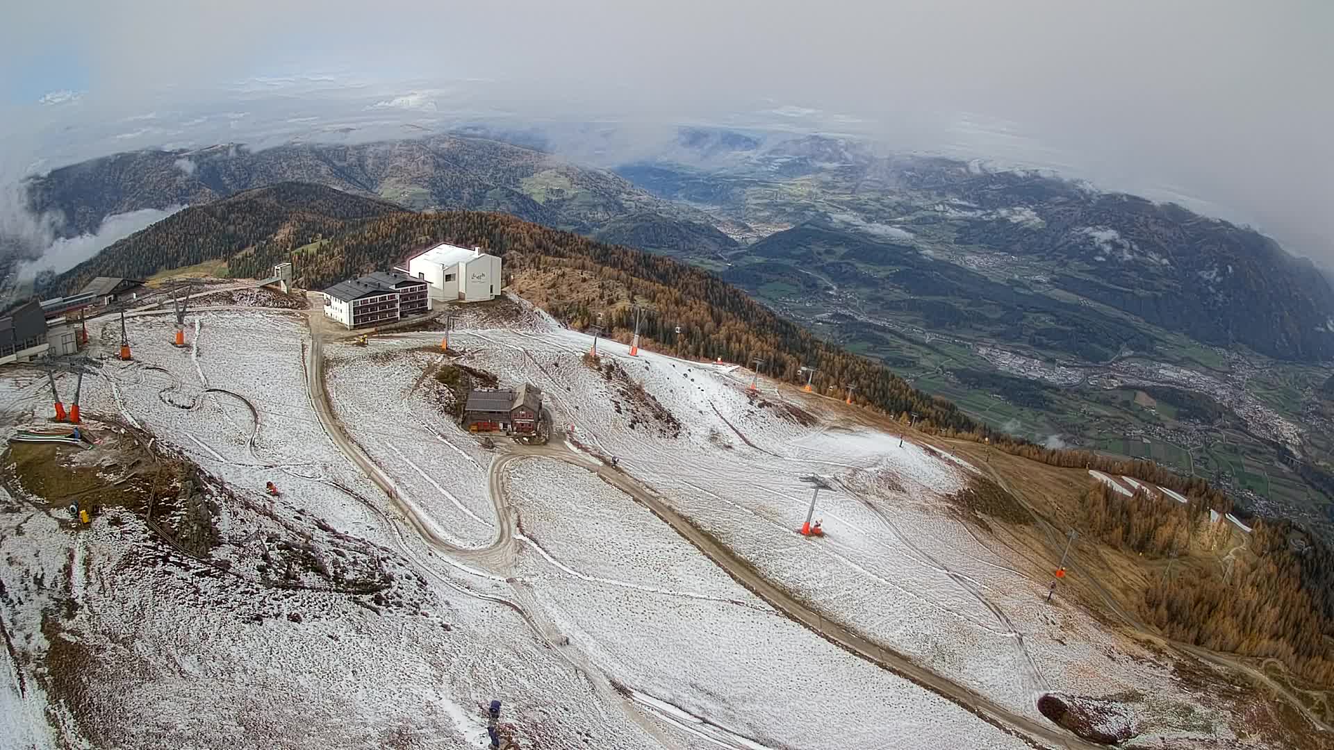 Skigebiet Kronplatz Gipfel | Blick auf Bruneck