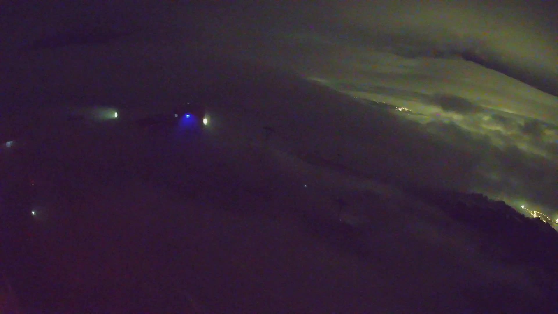 Cima estación de esquí Kronplatz | vista hacia Brunico