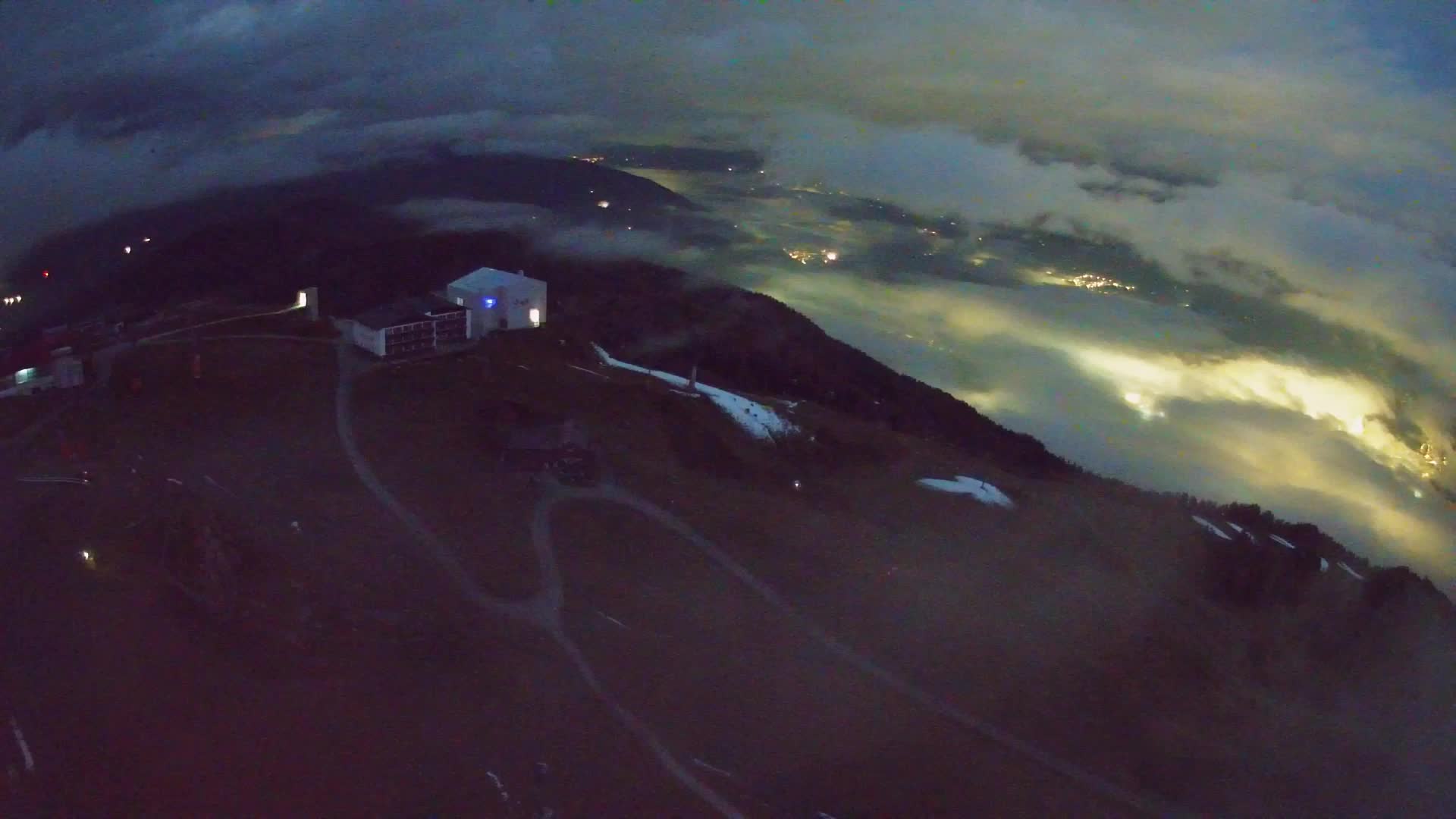 Skigebiet Kronplatz Gipfel | Blick auf Bruneck