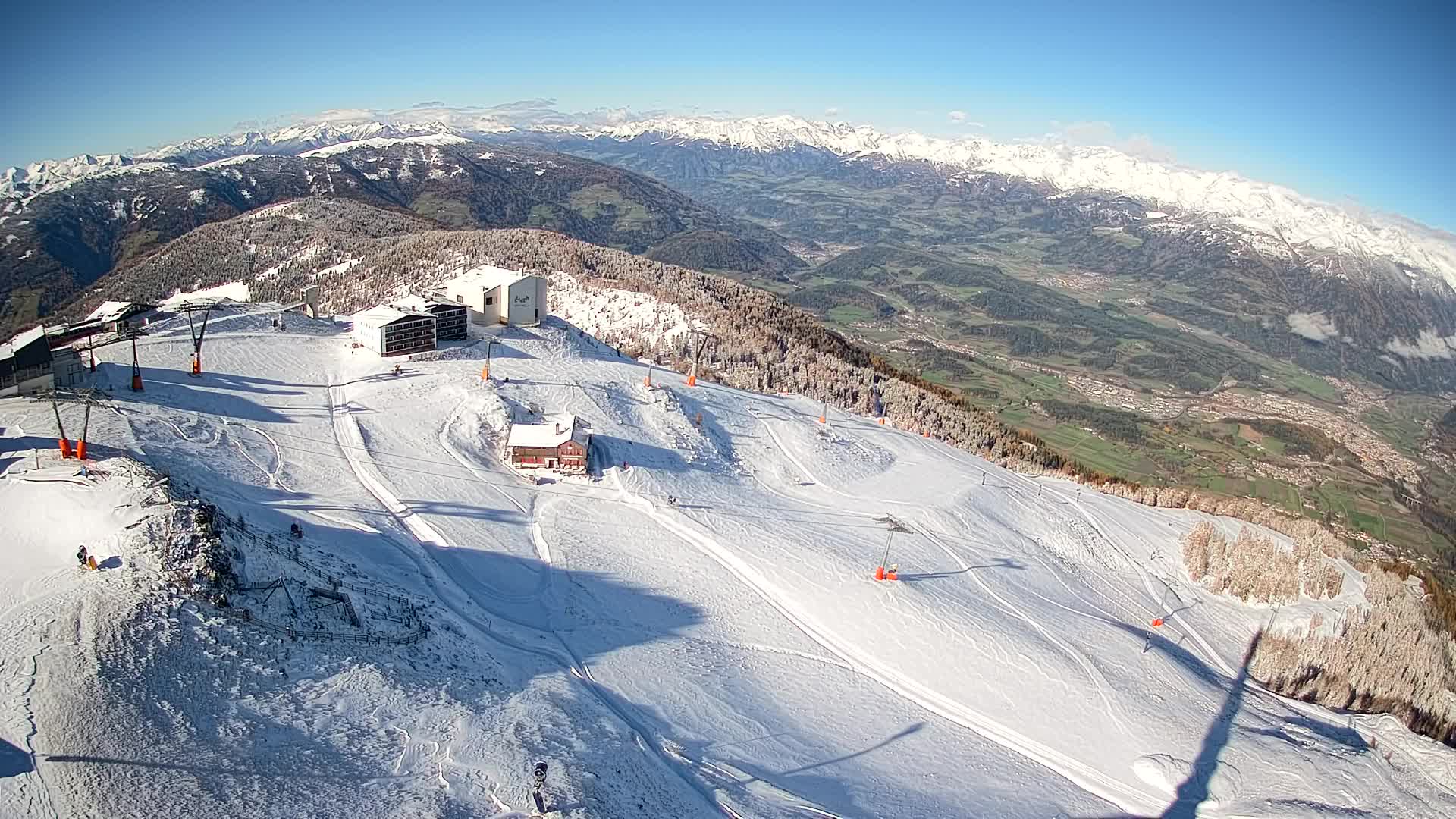 Skigebiet Kronplatz Gipfel | Blick auf Bruneck
