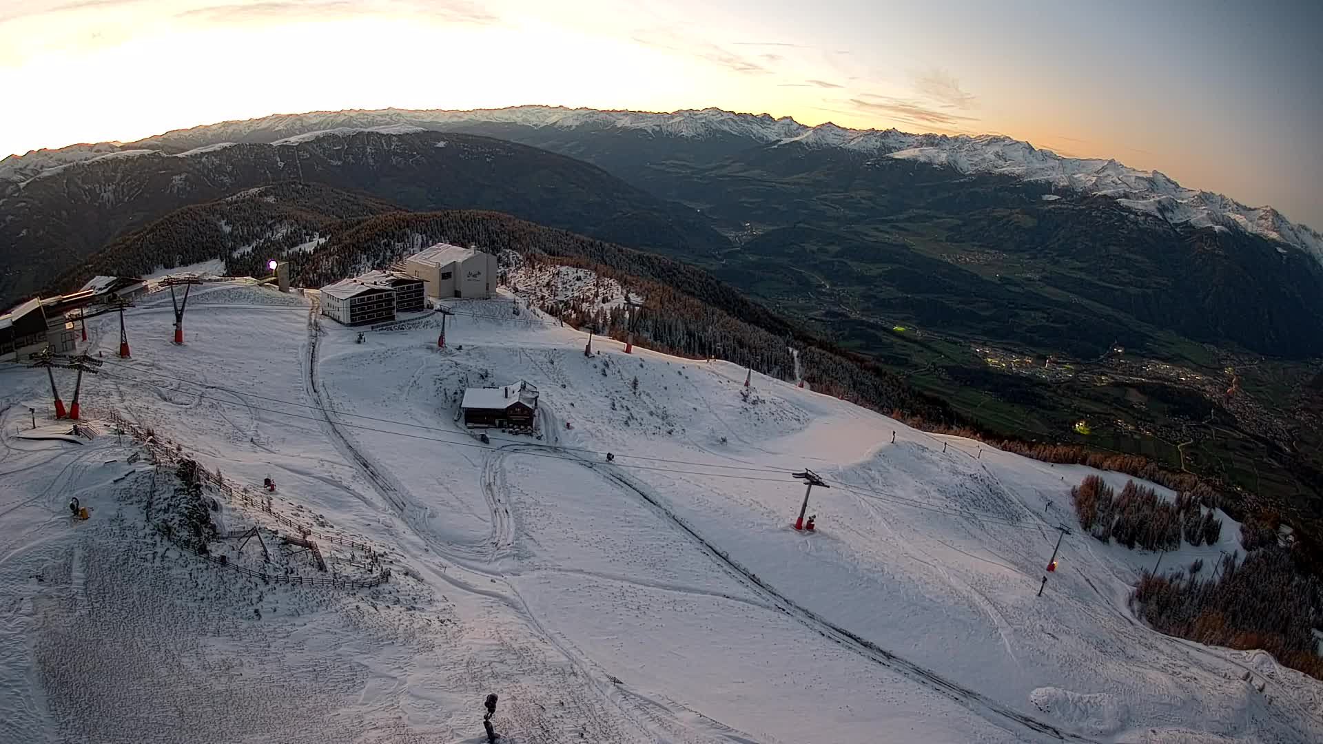Stazione sciistica di Plan de Corones | vista su Brunico