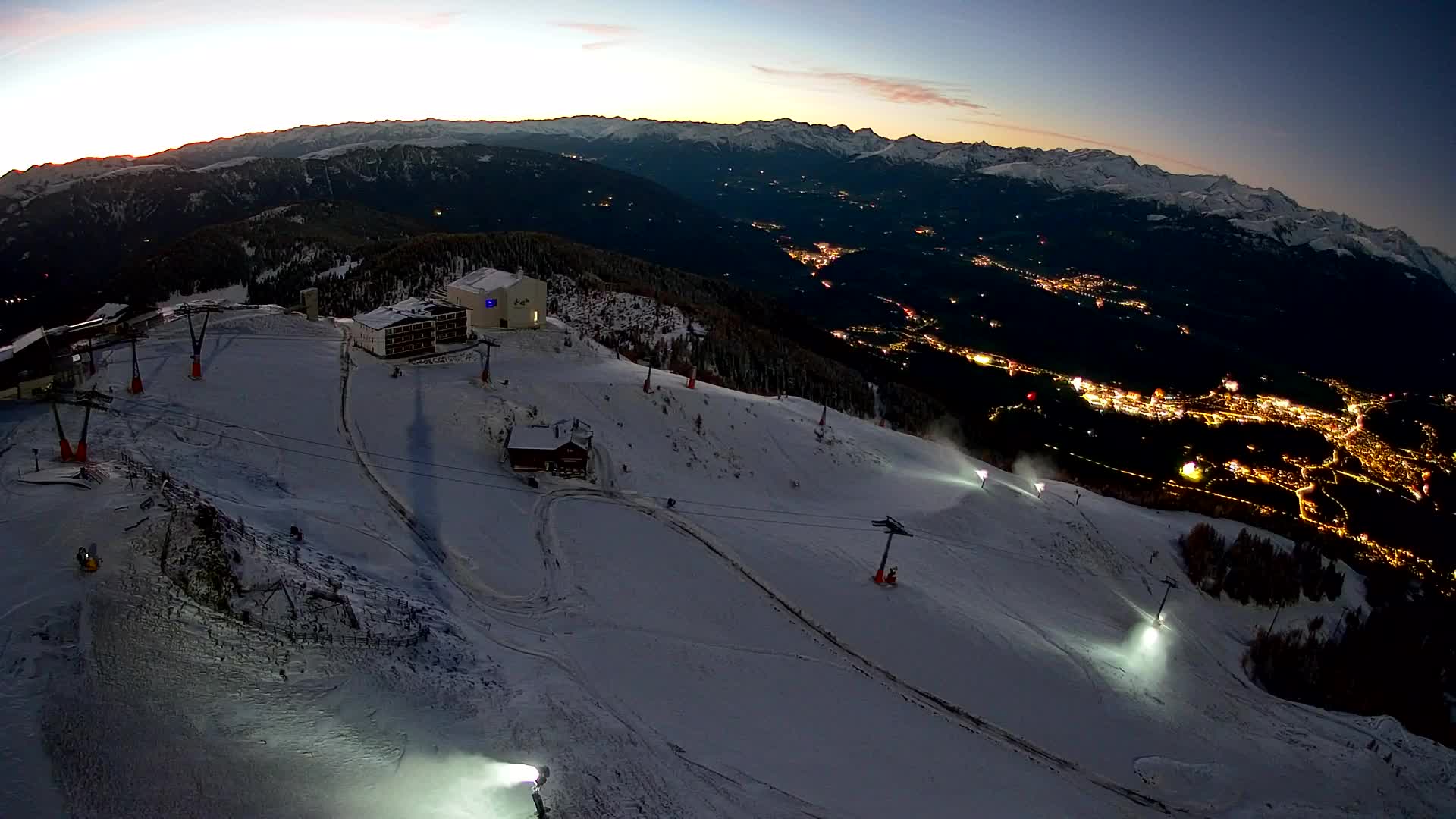 Skigebiet Kronplatz Gipfel | Blick auf Bruneck
