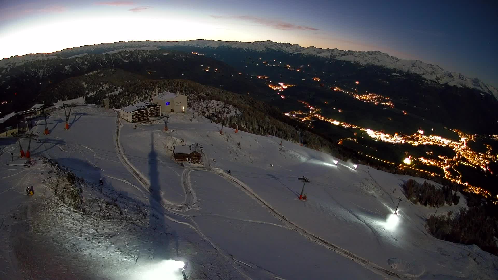 Skigebiet Kronplatz Gipfel | Blick auf Bruneck