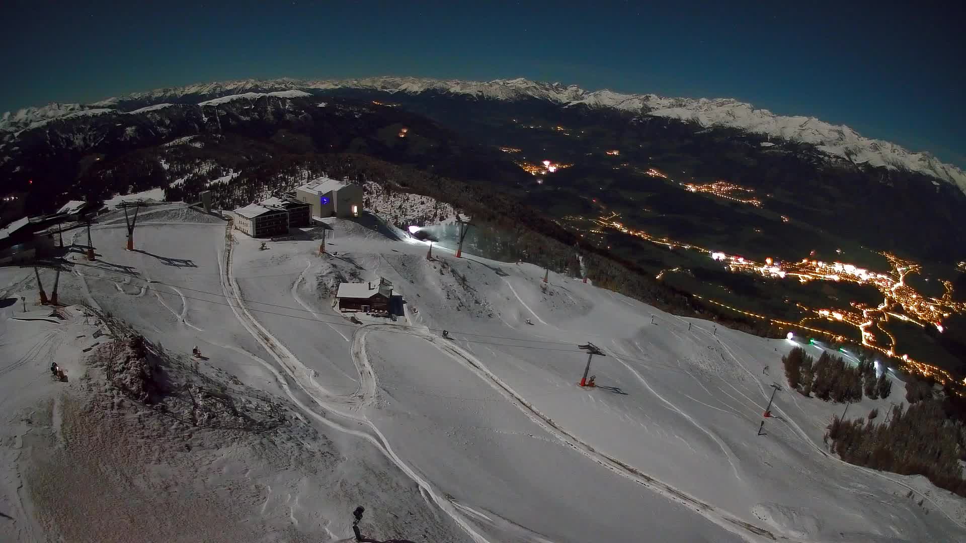 Stazione sciistica di Plan de Corones | vista su Brunico
