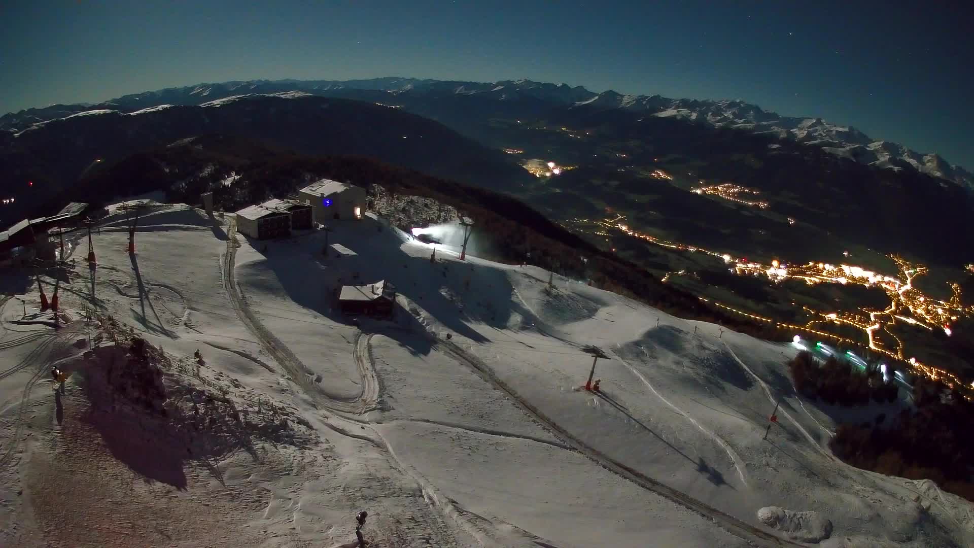 Stazione sciistica di Plan de Corones | vista su Brunico