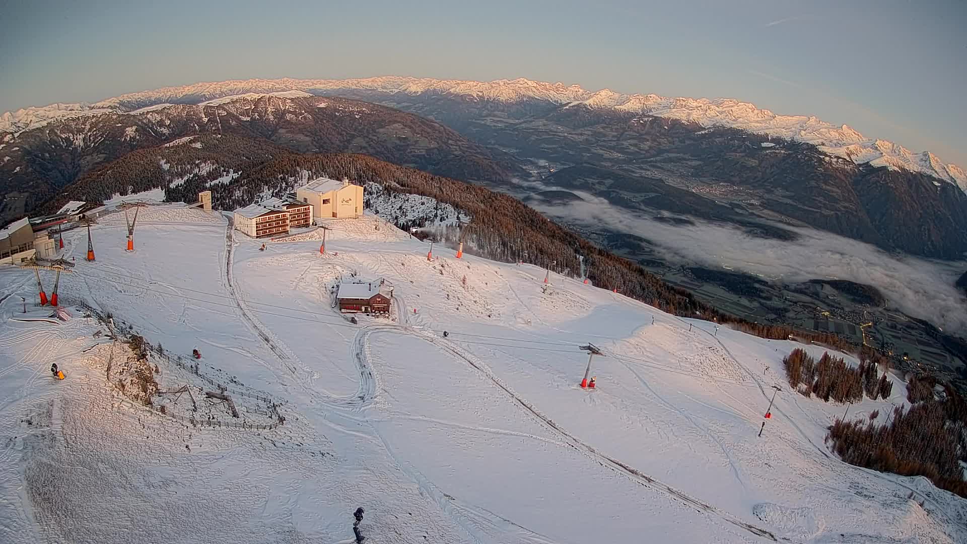 Skigebiet Kronplatz Gipfel | Blick auf Bruneck